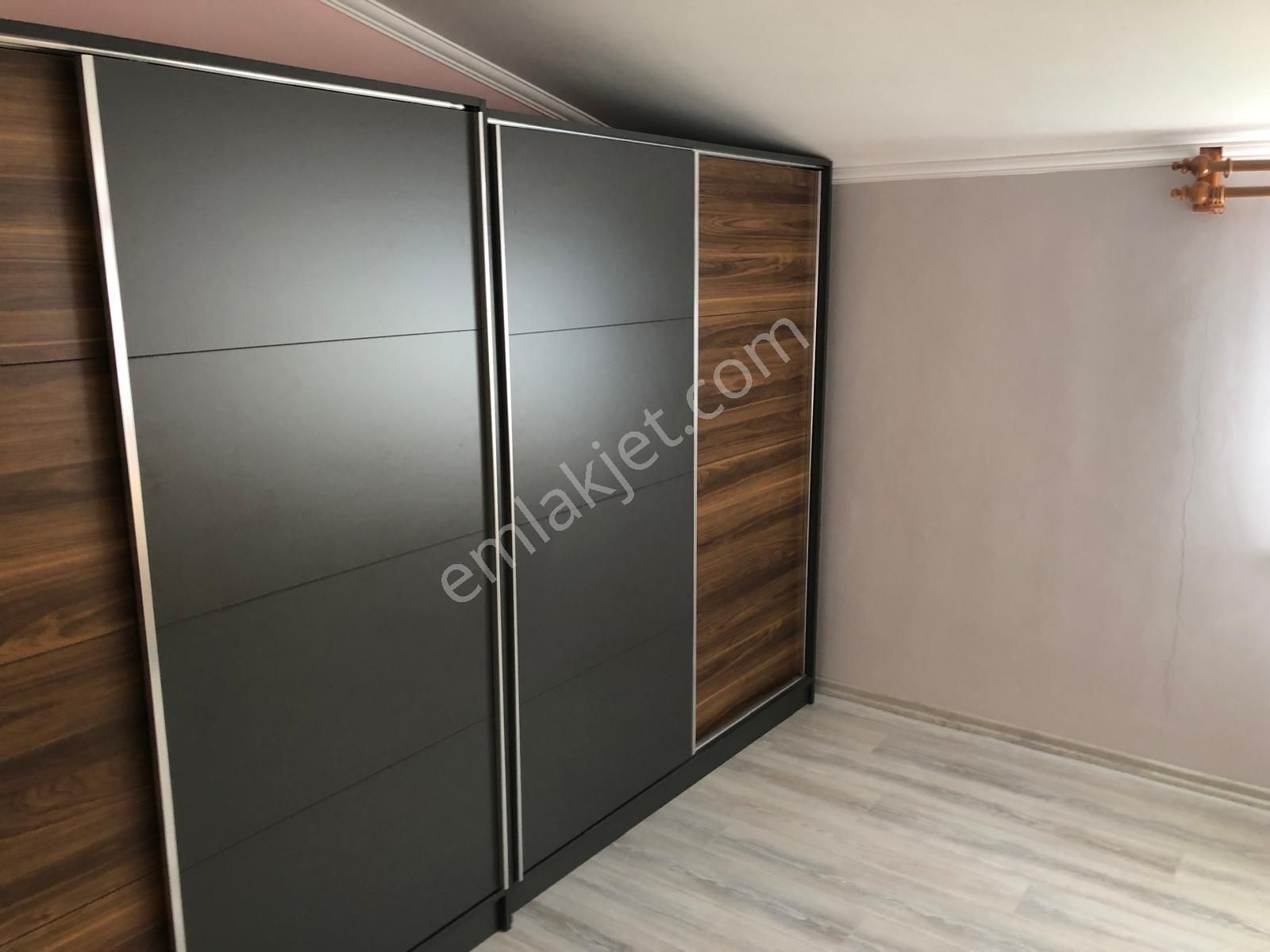 Anamur Güzelyurt Satılık Villa Anamur Güzelyurt Mahallesi Altınyunus Sitesinde Satılık 4+1 Tripleks Daire