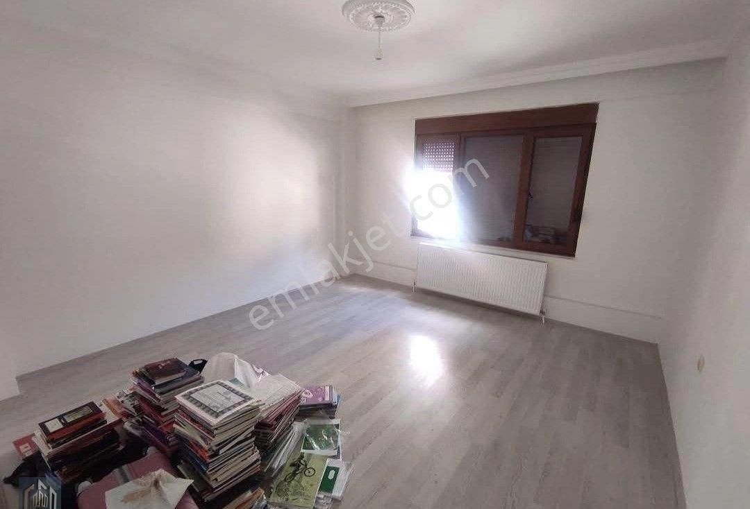 Odunpazarı Gültepe Satılık Daire Gültepe Mahallesinde Acil Satılık 2+1 Daire