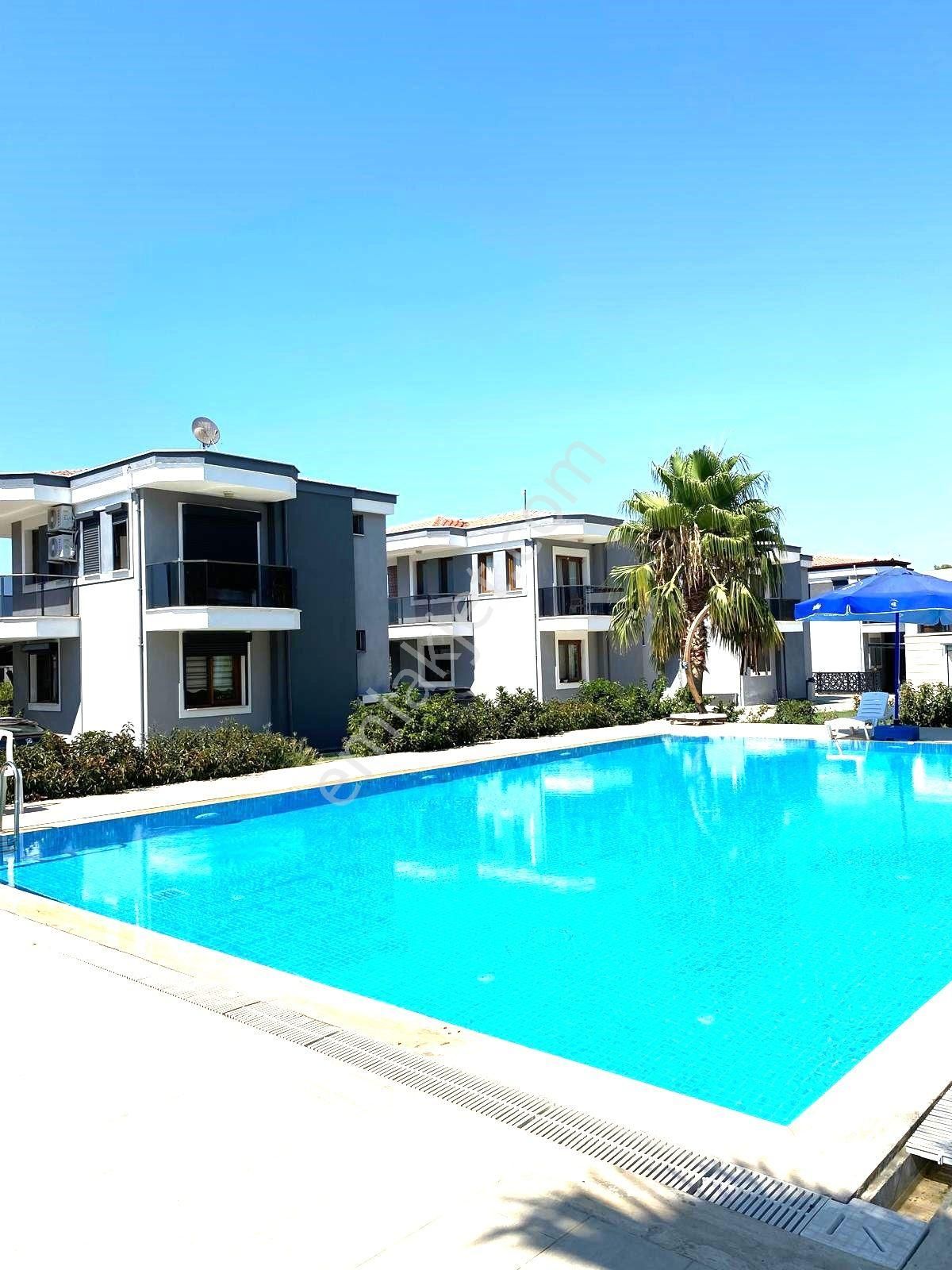 Davutlar Sahilde Kısmi Deniz Manzaralı Tek Müstakil Villa