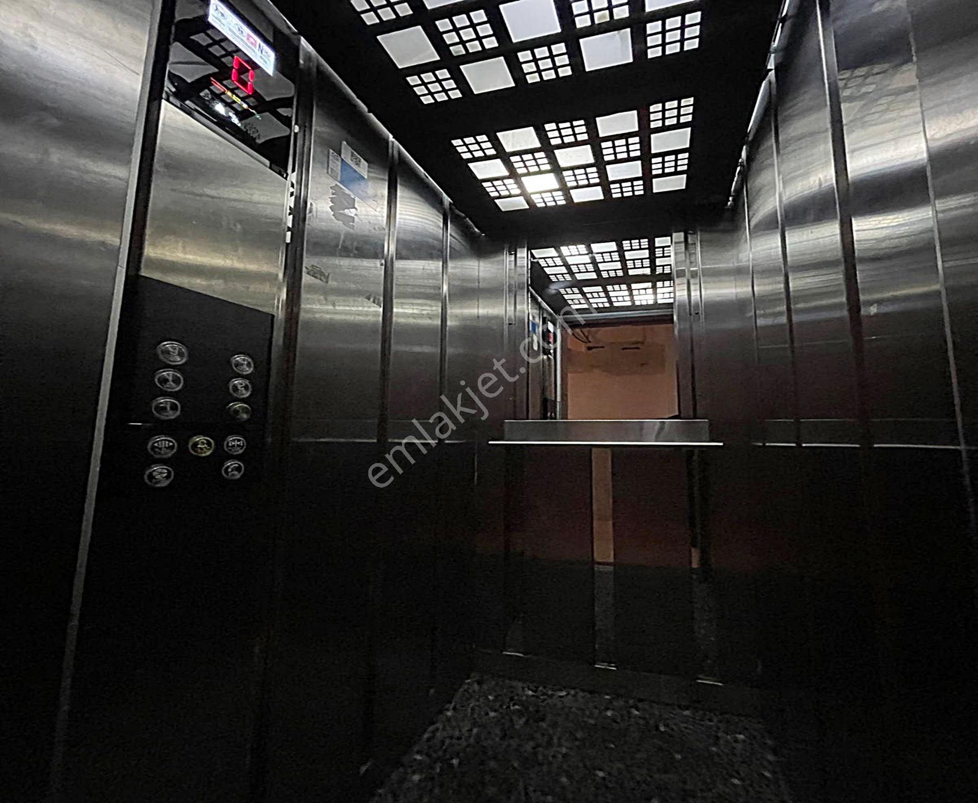 Metrobüse Yakın Kat Mülkiyetli Balkonlu 3+1 Satılık Daire! - Görsel 18