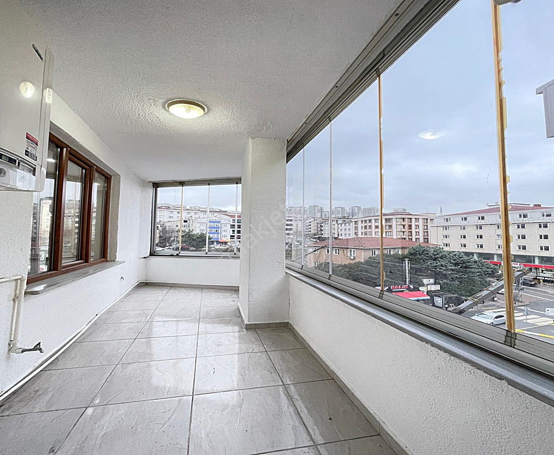 Metrobüse Yakın Kat Mülkiyetli Balkonlu 3+1 Satılık Daire! - Görsel 24