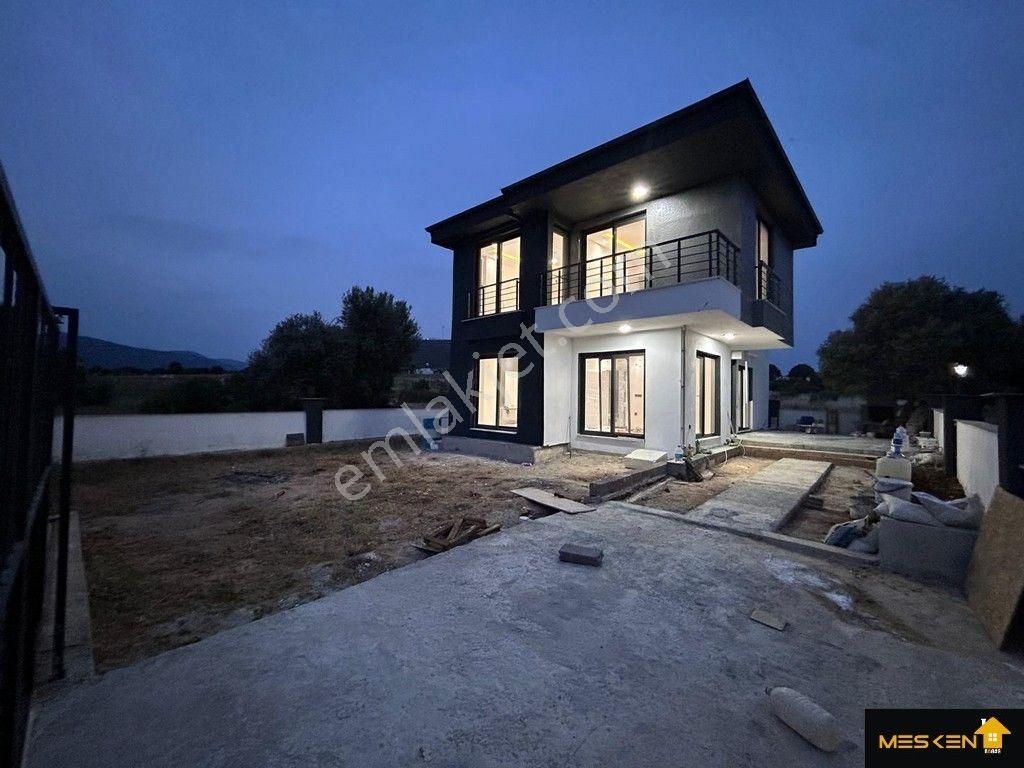 Didim Ak Yeniköy Satılık Villa Didim Akyeniköy Balova Mevkiinde 310 M2 Arsa İçin Sıfır Tam Müstakil Villa