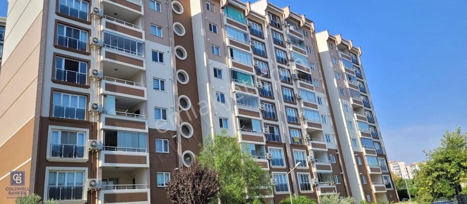 Karşıyaka Mustafa Kemal Kiralık Daire Karşıyaka Oyak Sitesinde Deniz Şehir Manzaralı 3+1 Kiralık Daire