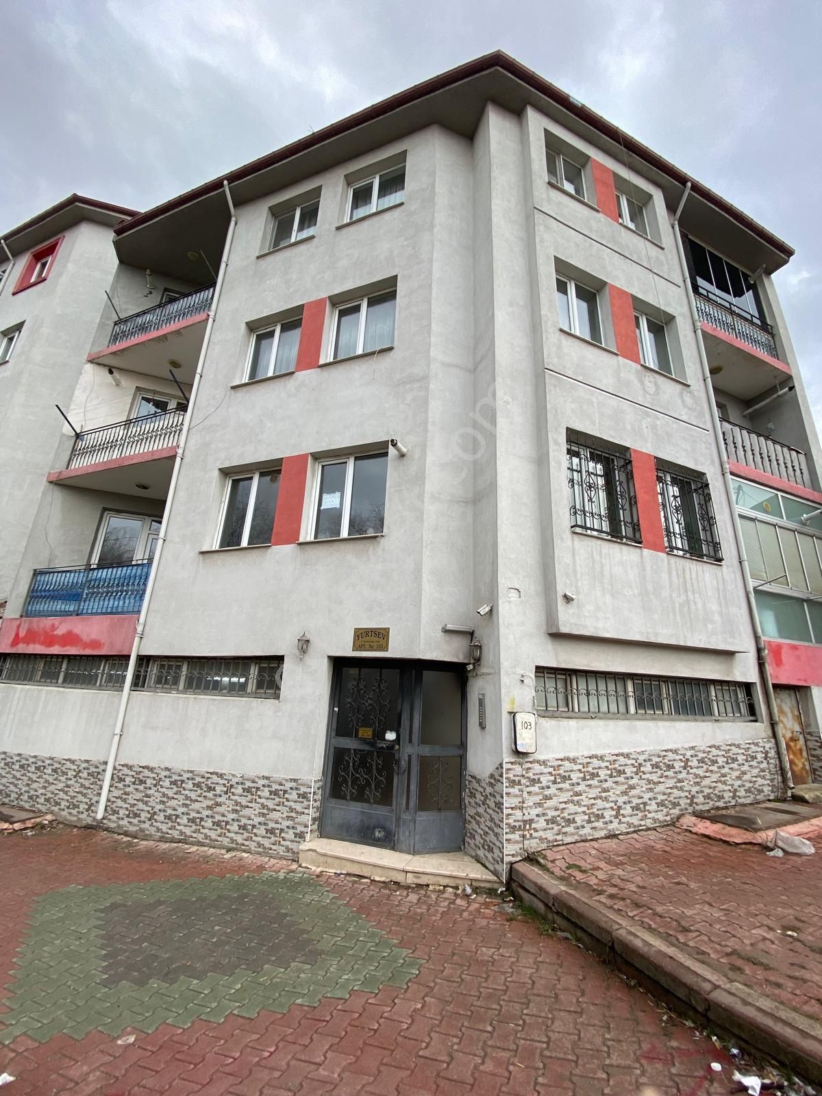 Odunpazarı Emek Satılık Daire Century 21 Vizyon'dan Emek Mahallesinde Satılık 3+1 Daire