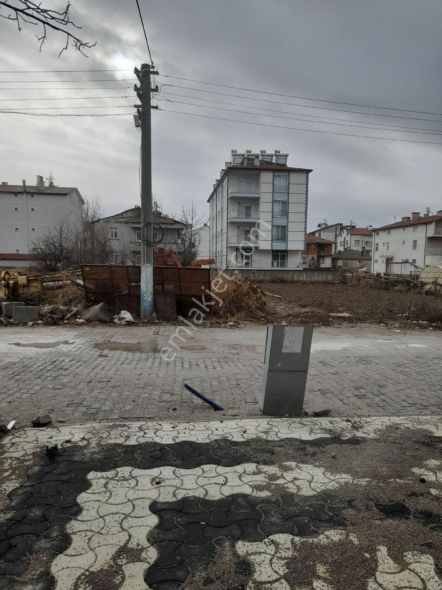 Beyşehir Bahçelievler Satılık Daire Beyşehir Bahçelievler Mahallesi'nde 3+1 Daire