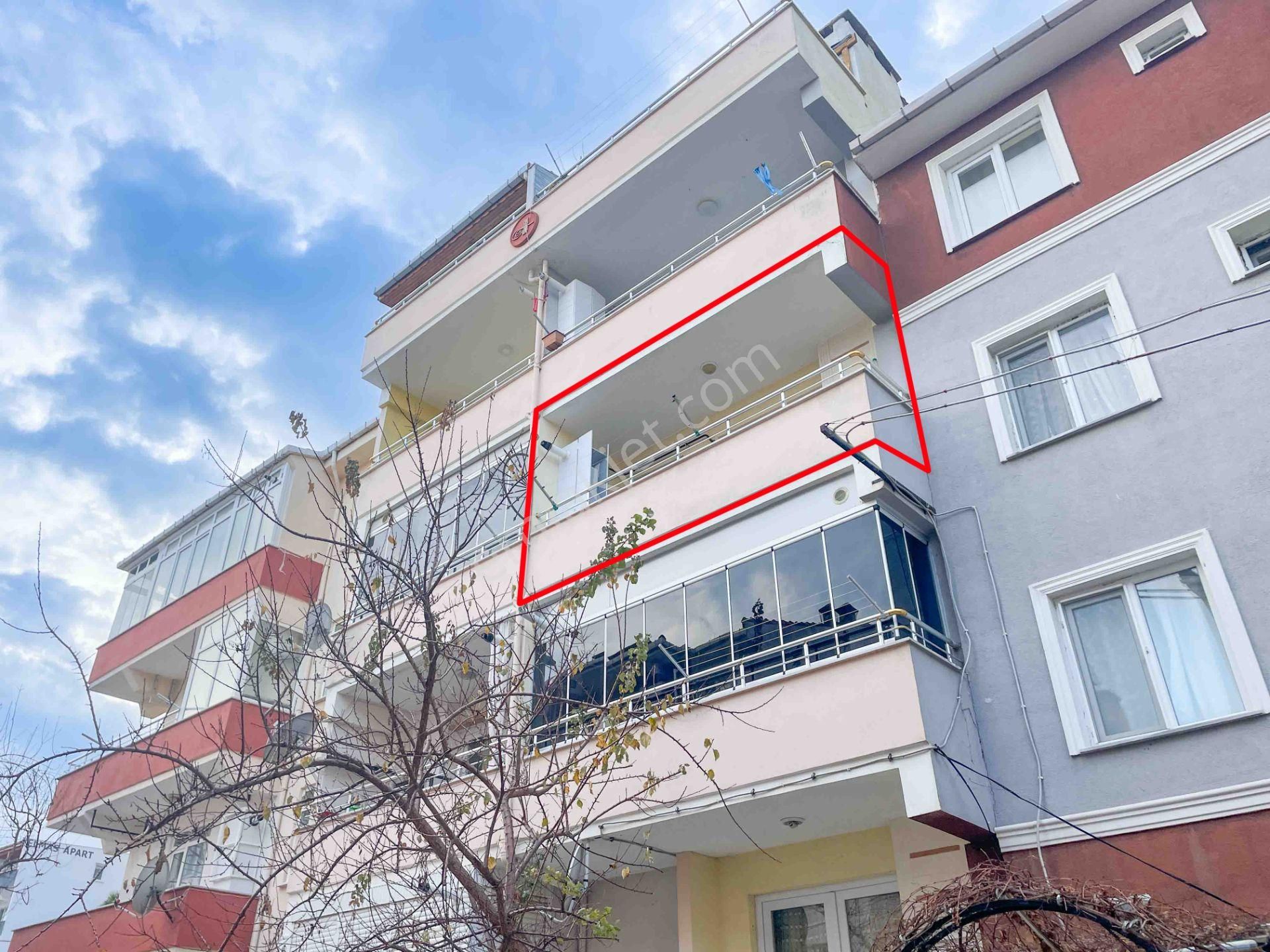 Süleymanpaşa Kumbağ Satılık Daire Denize Pazara Yakın Merkezi Konumda Eşyalı İskanlı Satılık 2+1