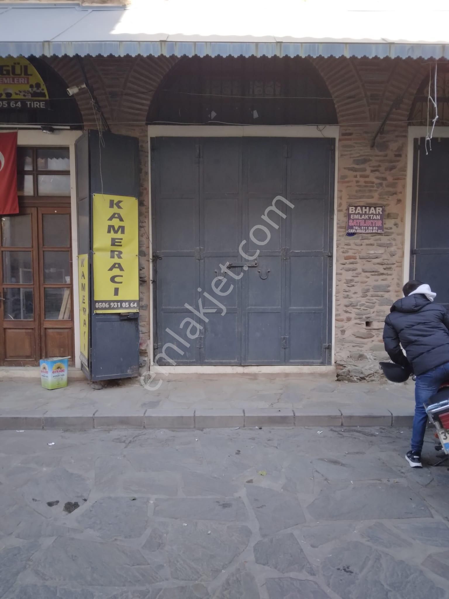 Tire Yeni Satılık Ofis Çarşı Merkezde İş Yeri Büro Büfe