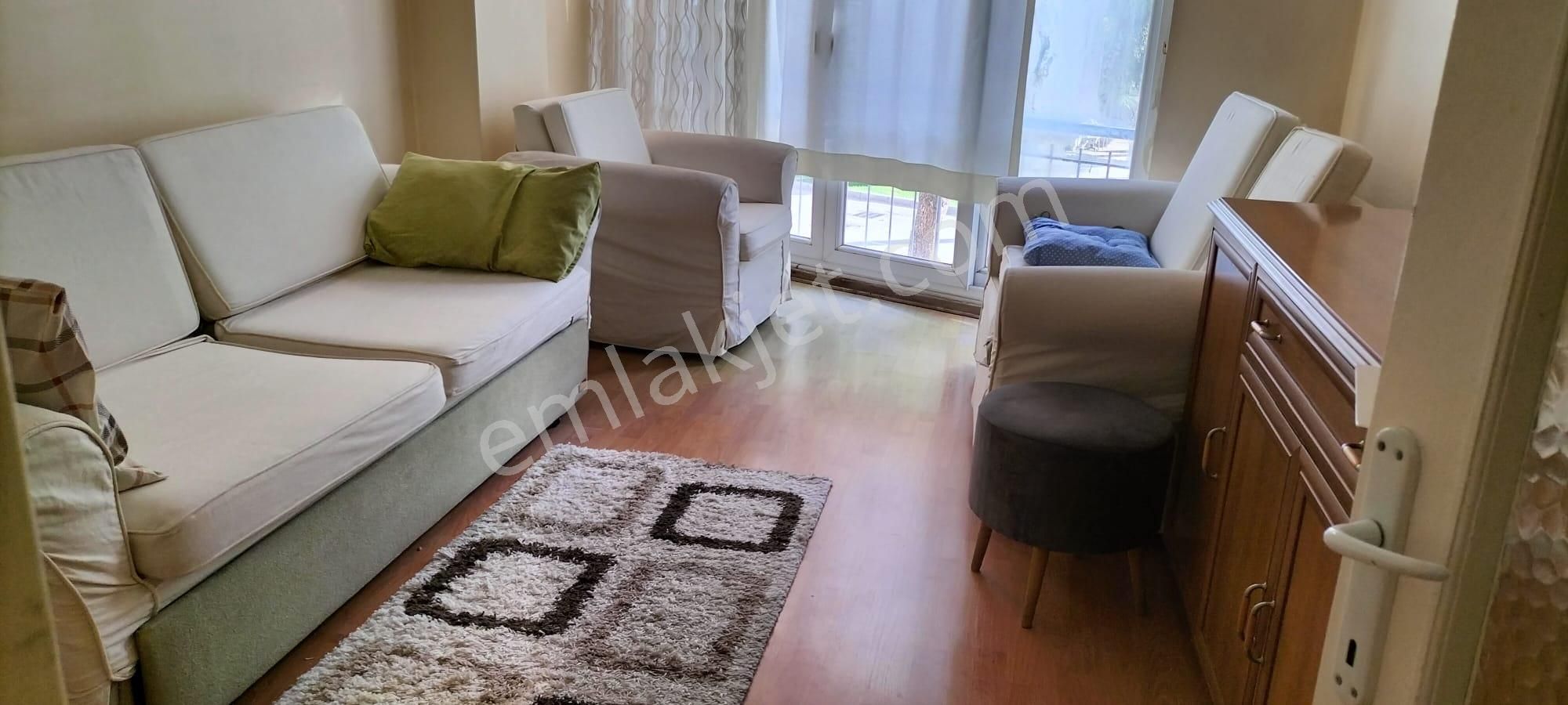 Karşıyaka Bostanlı Kiralık Daire Bostanlı Girne Bulvarı Üzerinde Eşyalı 2+1 Kiralık Daire - P34617216