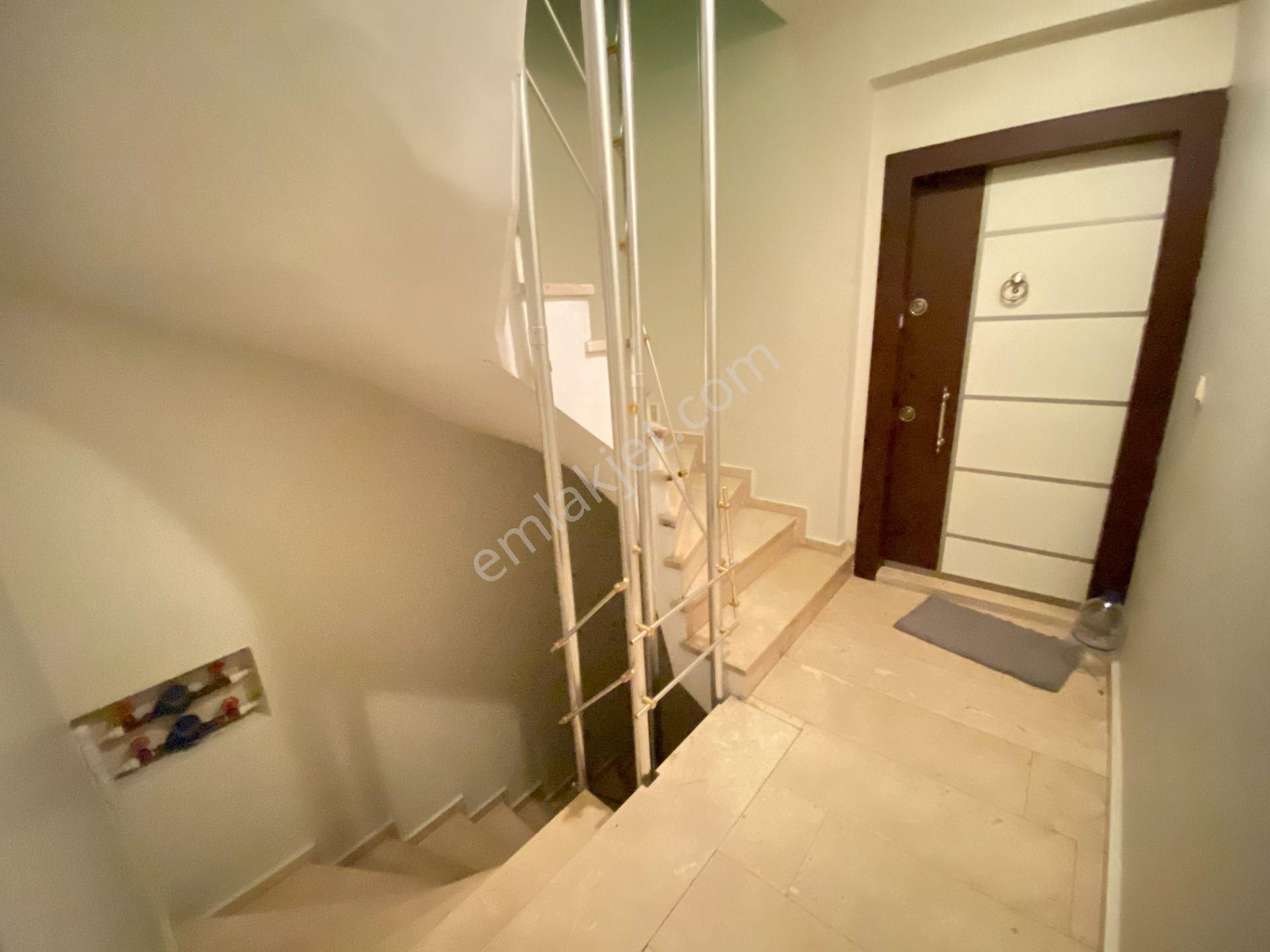 Avcılar Üniversite Mah. Metrobüse Yakın 4+1 Satılık Dublex Daire - Görsel 33