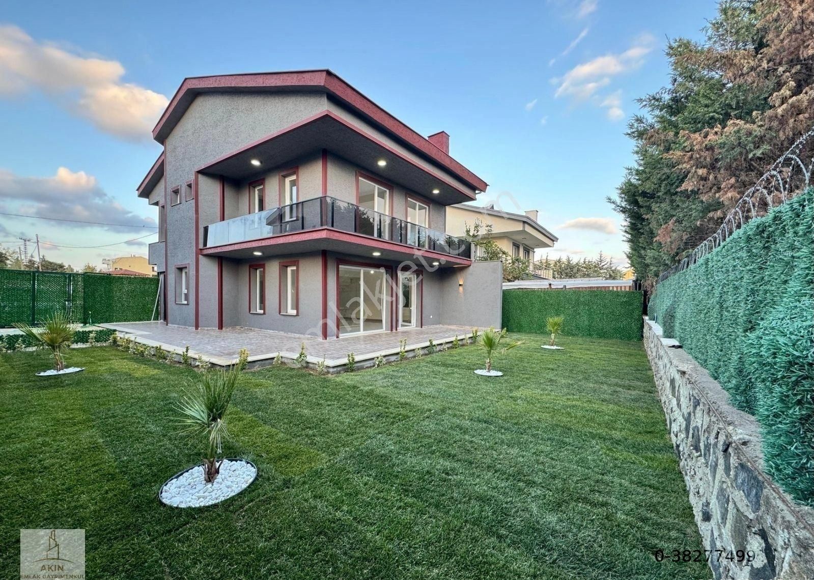 Silivri Çeltik Satılık Villa Silivri'de 5+2 Satılık Tripleks Lüks Villa