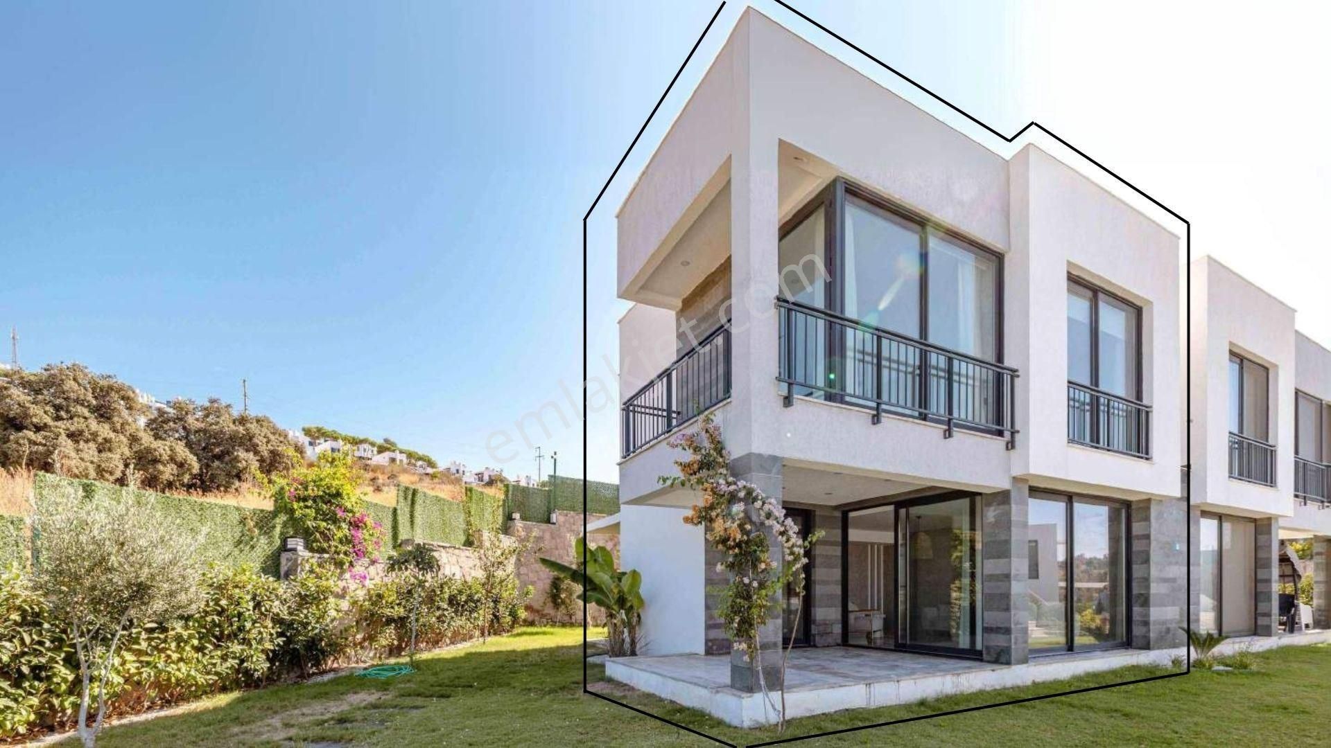 Bodrum Dirmil Satılık Villa Arcadia Sitesinde 3+1 İkiz Dubleks