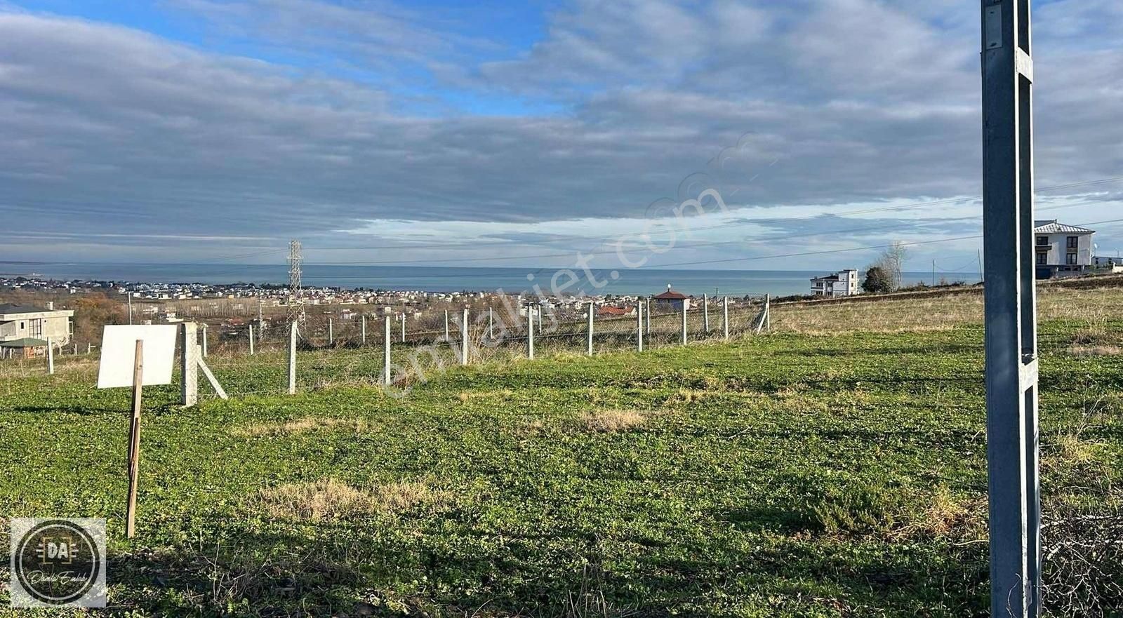 Atakum Camii Satılık Villa İmarlı Damla Emlak'tan Deniz Ve Doğa Manzaralı 500 M2 Fırsat Arsamız