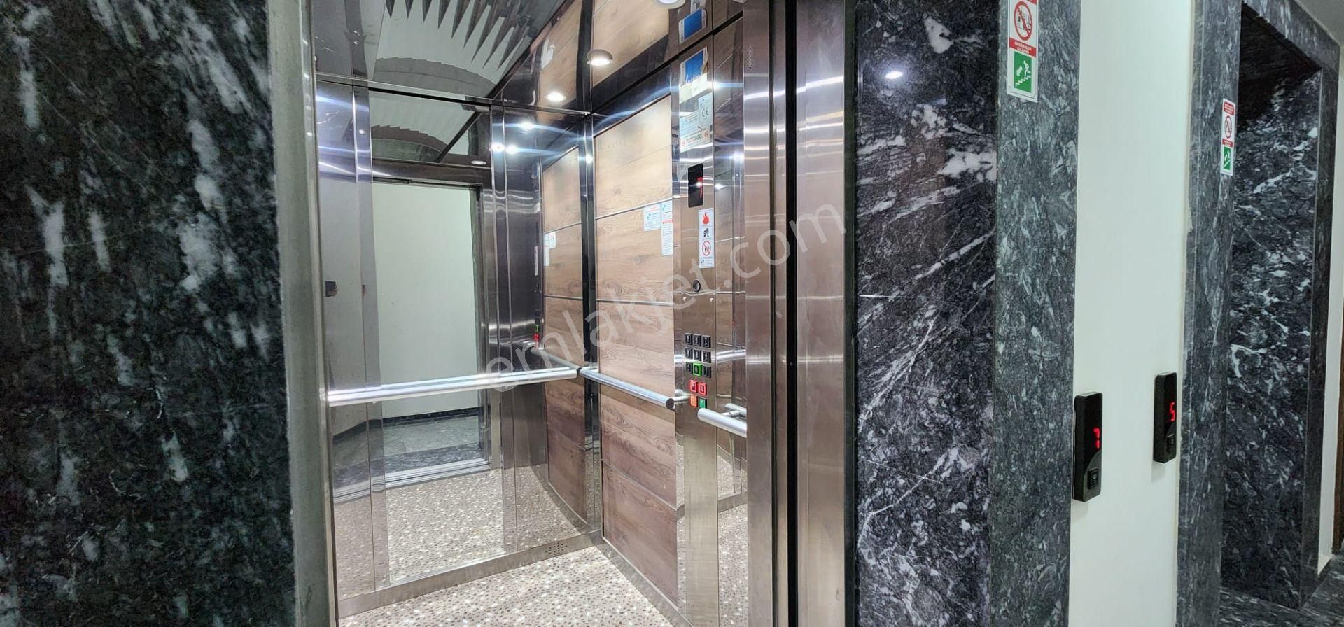 Yatırımcısına Merkezi Konumda Satılık Full Eşyalı 1+1 Daire - Görsel 22