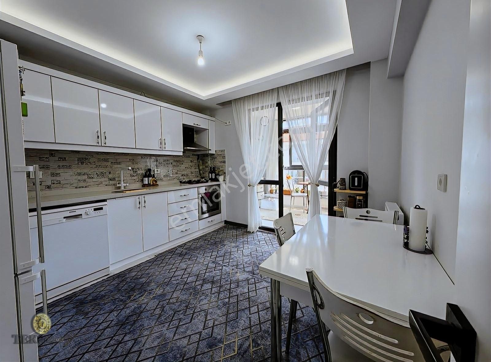 Çorlu Hürriyet Satılık Daire Emlak Konutlarında 2+1 115m² İskanlı Butik Siteiçi Satılık Daire