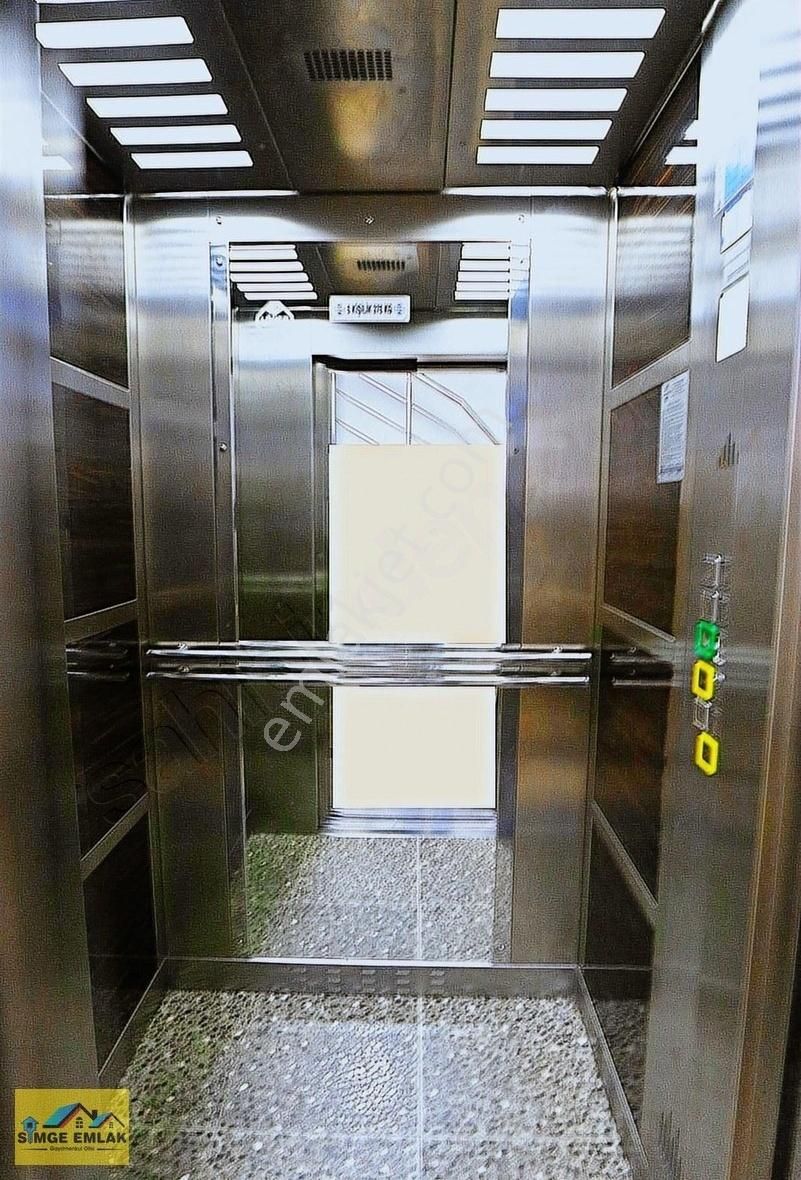 Acil Satılık 10 Yaşında Asansörlü,otoparklı Arakat Köşe Daire - Görsel 12