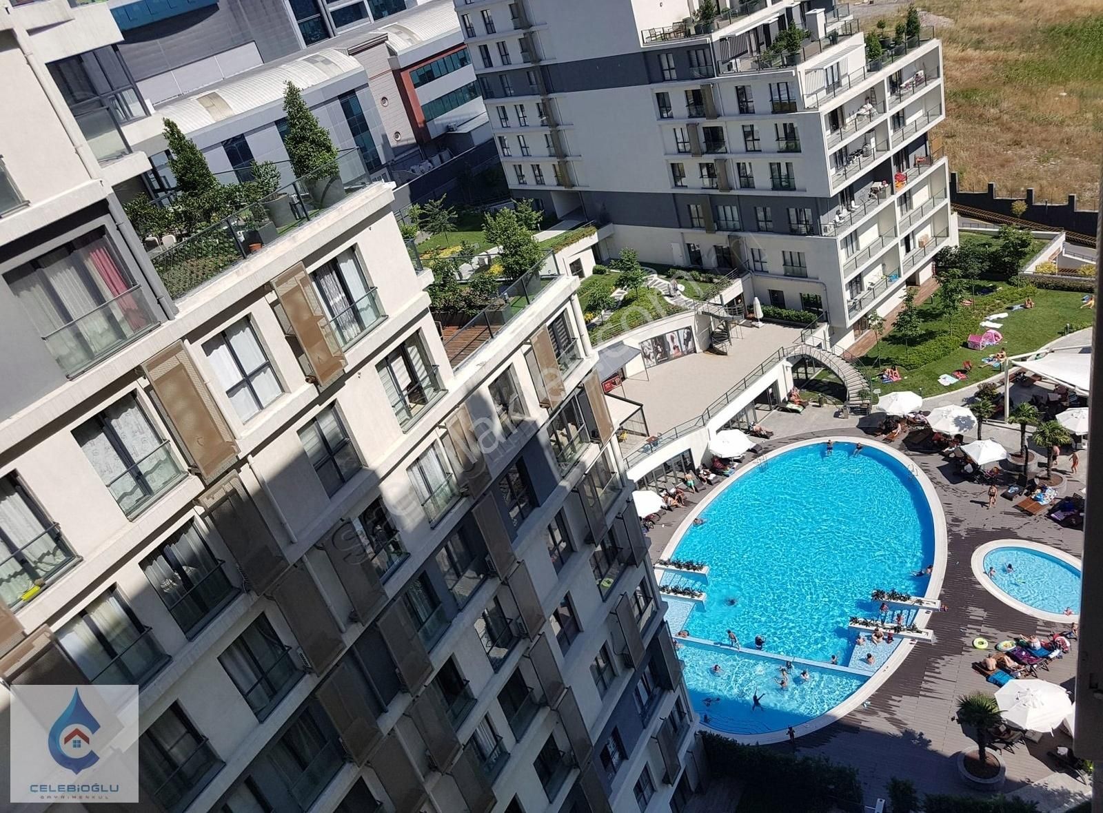 Esenyurt Zafer Satılık Daire Terrace Sitesinde 1+1 Peyzaj Manzara 74 M2 Satılık Daıre