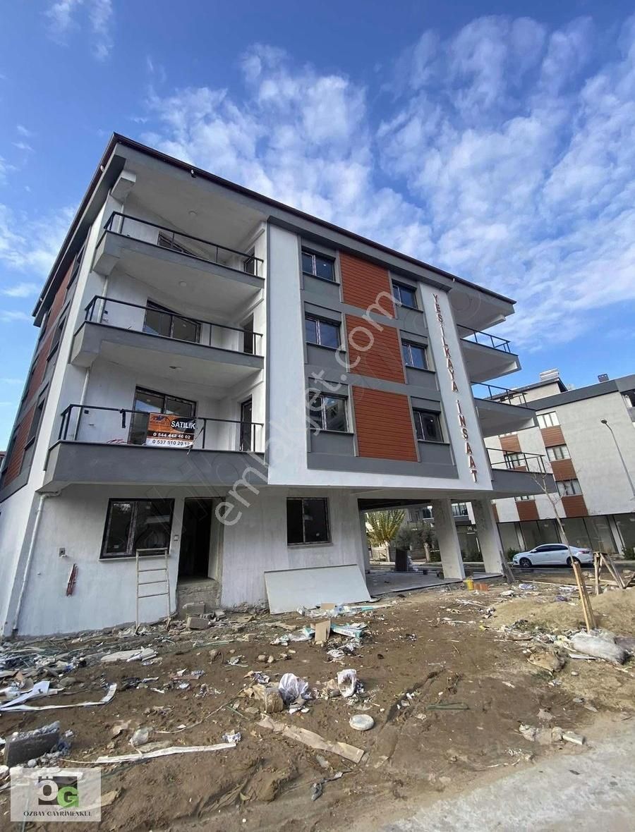 Alaşehir İstasyon Satılık Daire Özbay Gayrimenkul'den / İstasyon Mah'de Satılık 2+1 Daire