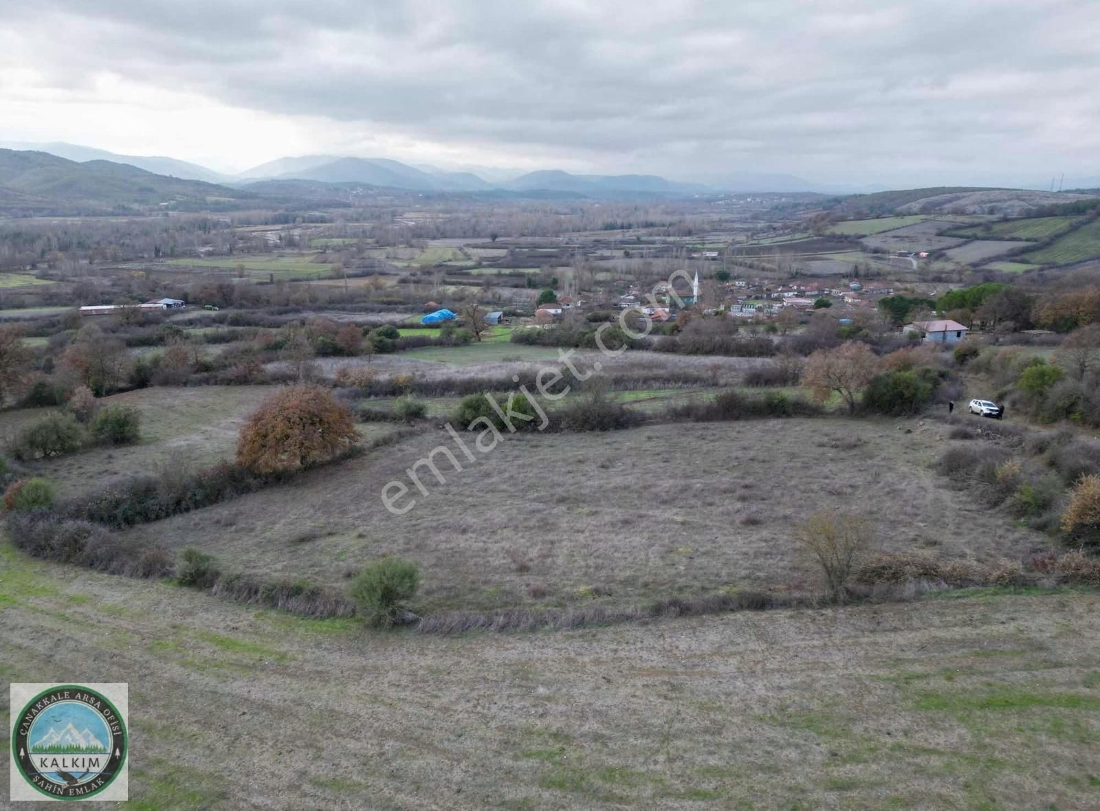 Yenice Kargacı Köyü Satılık Tarla Çanakkale Kargacı Köyünde 3.500m2 İmar Sınırında Arazi