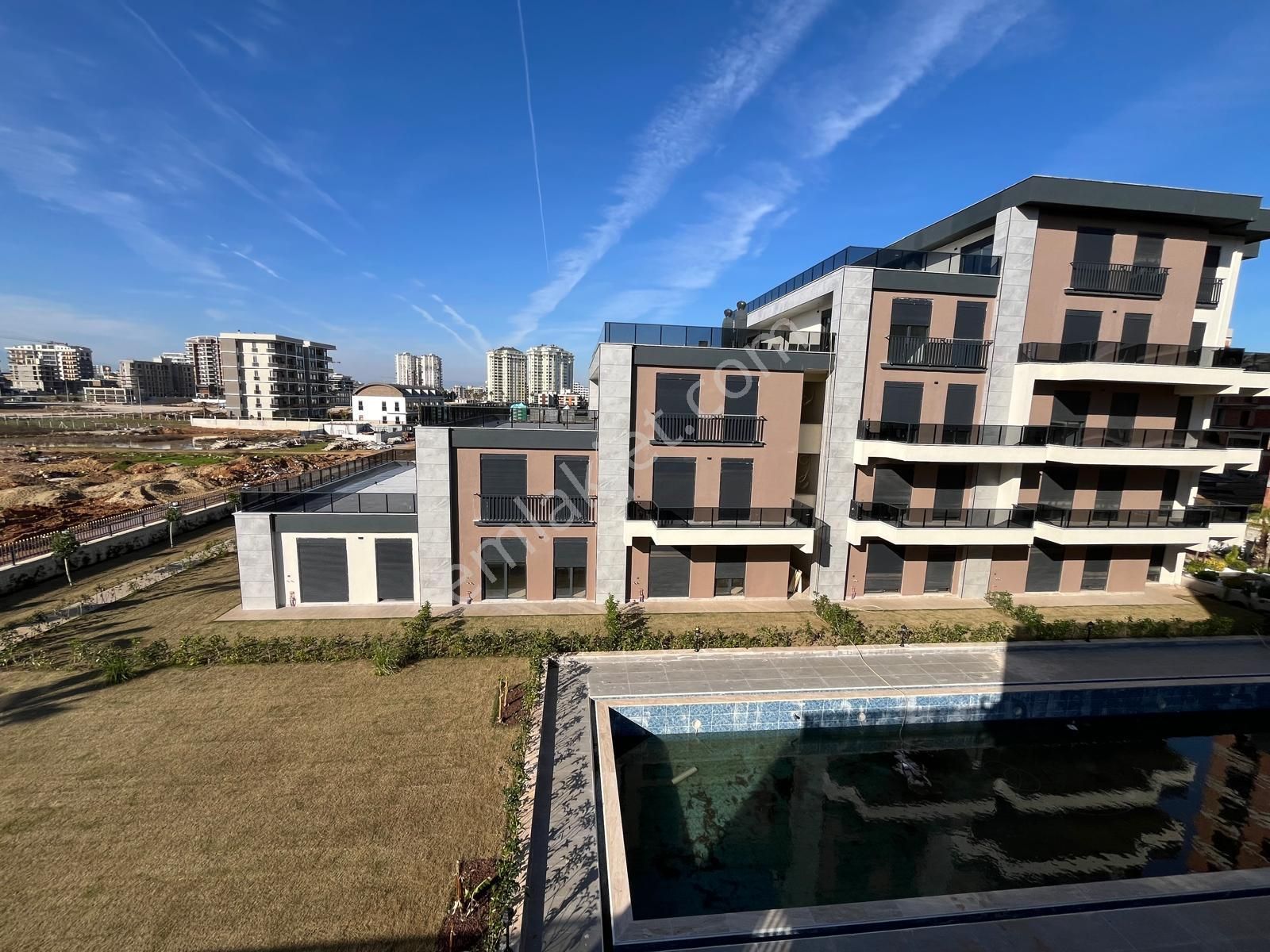 Video Lu İlan 60 M2 Teras + 45 M2 Daire Toplam 115 M2 Lik 1+1