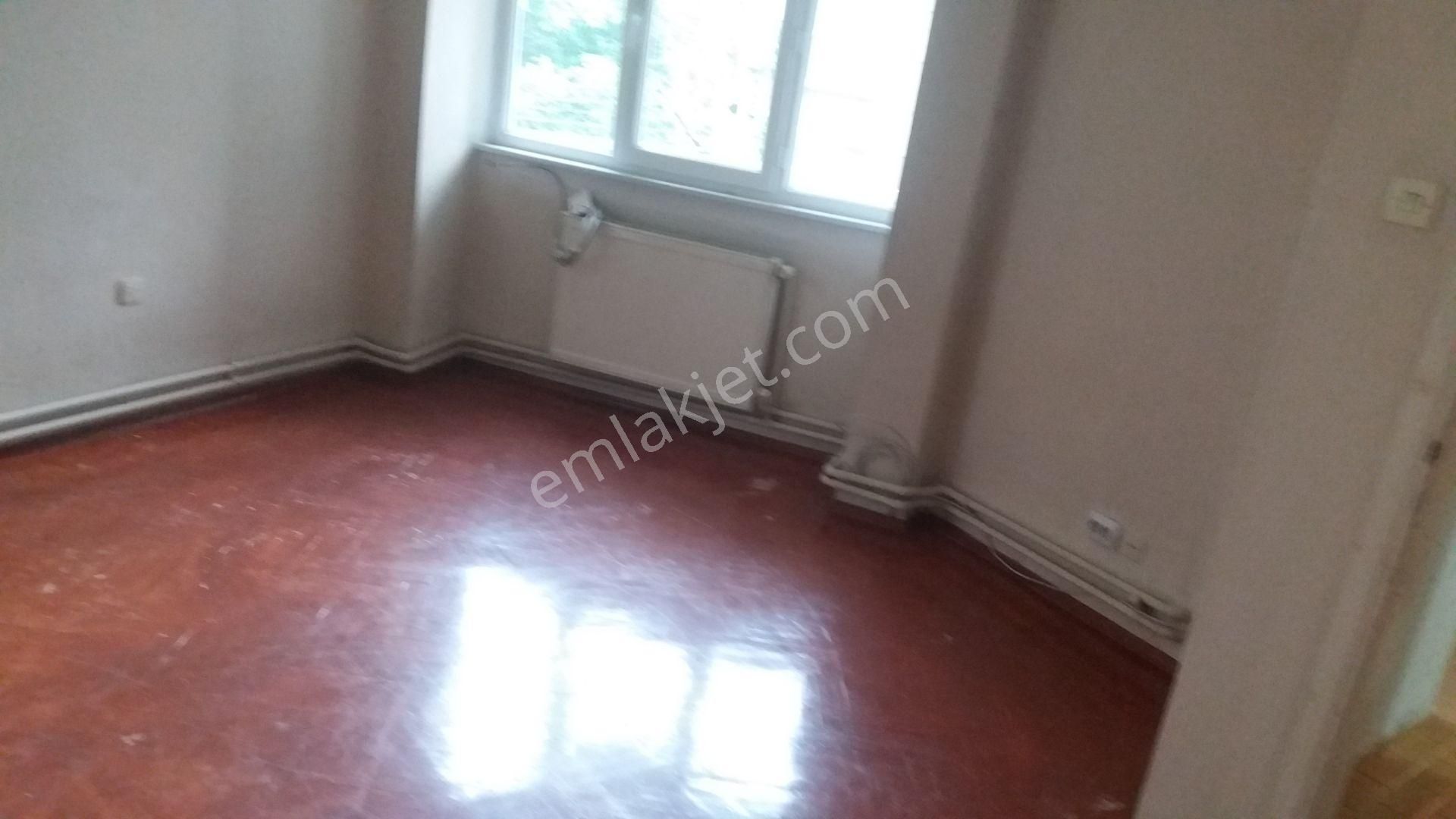 Osmangazi Altıparmak Kiralık Daire Altıparmakta Cddeye Yakın Mesafede 2+1 Kombili Arakat Kiralık Daire