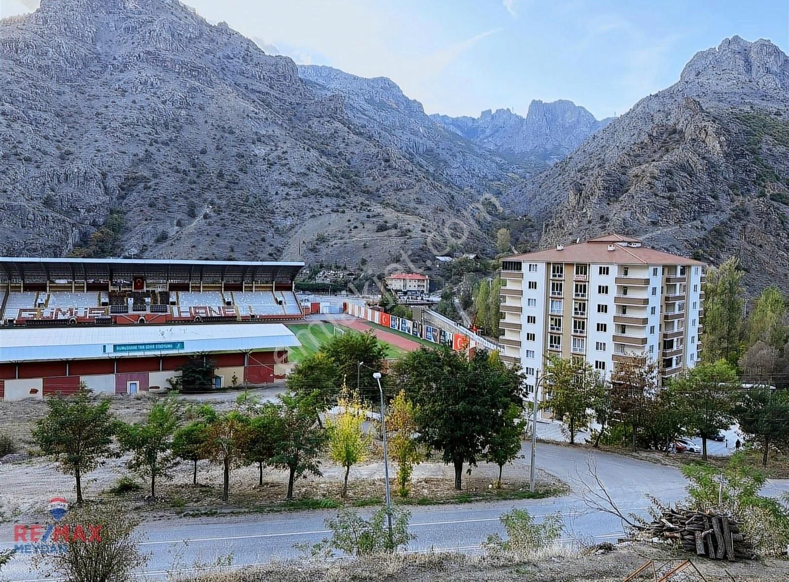 Gümüşhane Merkez Özcan Satılık Konut İmarlı Gümüşhane Merkezde, Ana Yol Üzeri, Stadın Karşısında İmarlı