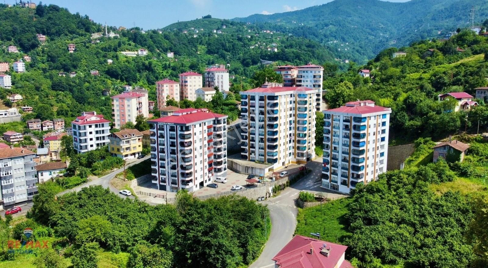 Sürmene Orta Satılık Daire My Home Altın Vadi Sitesinde 3.kat Sıfır Satılık 3+1 Daire