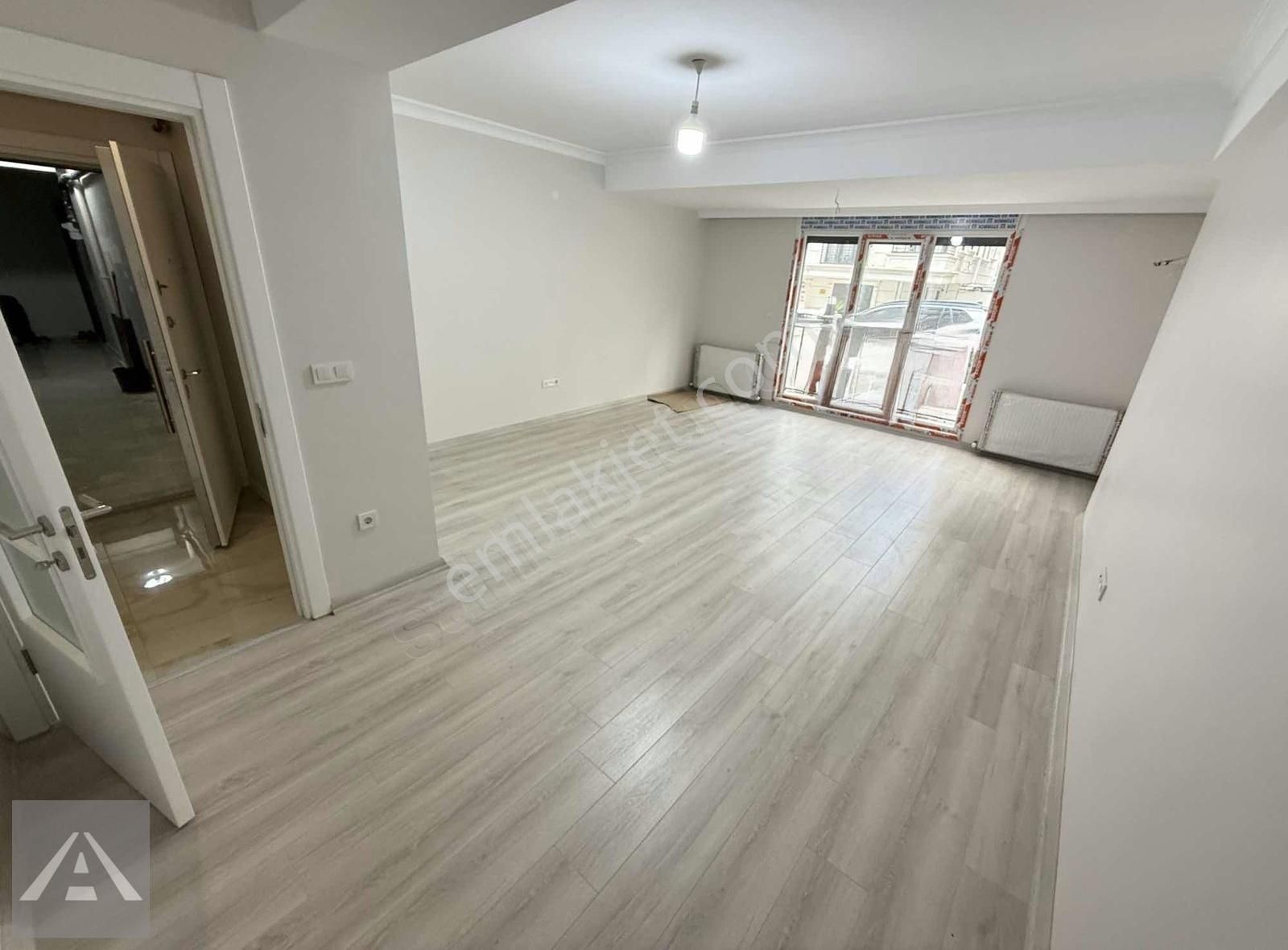 Maltepe İdealtepe Satılık Daire İdealtepe Sahile Yürüme Mesafesi Katta 3+1 1. Kat Fırsat!