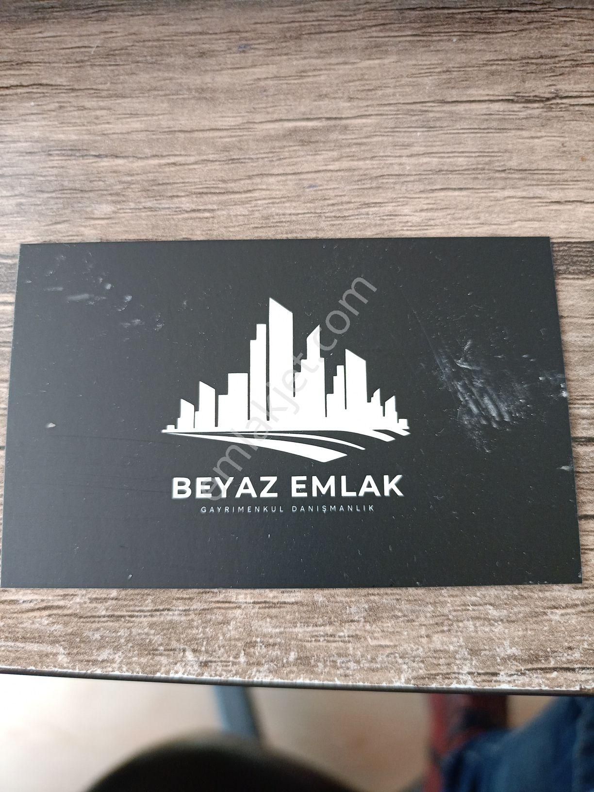 Aliağa Kurtuluş Satılık Daire Beyaz Emlaktan 2/1 Carsı Merkezde Acil Satılık Daire