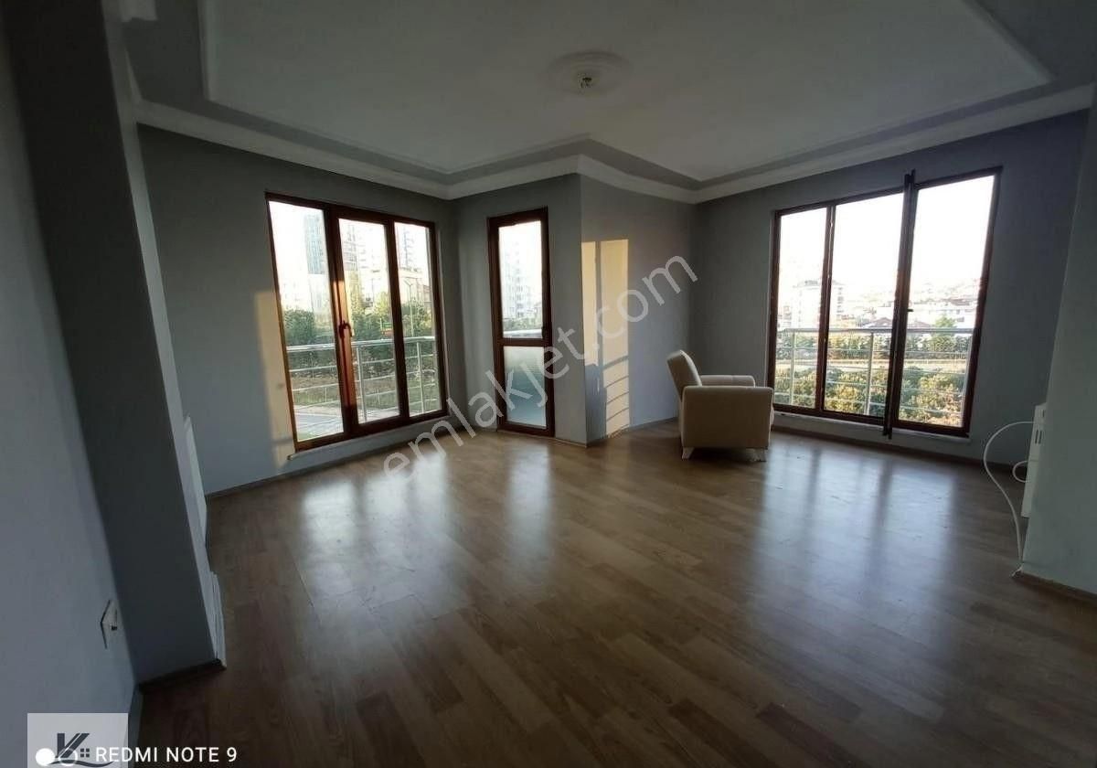 Ataşehir Aşıkveysel Satılık Daire Çok Geniş Daire Arayanlara 6+2 230m2 Dubleks