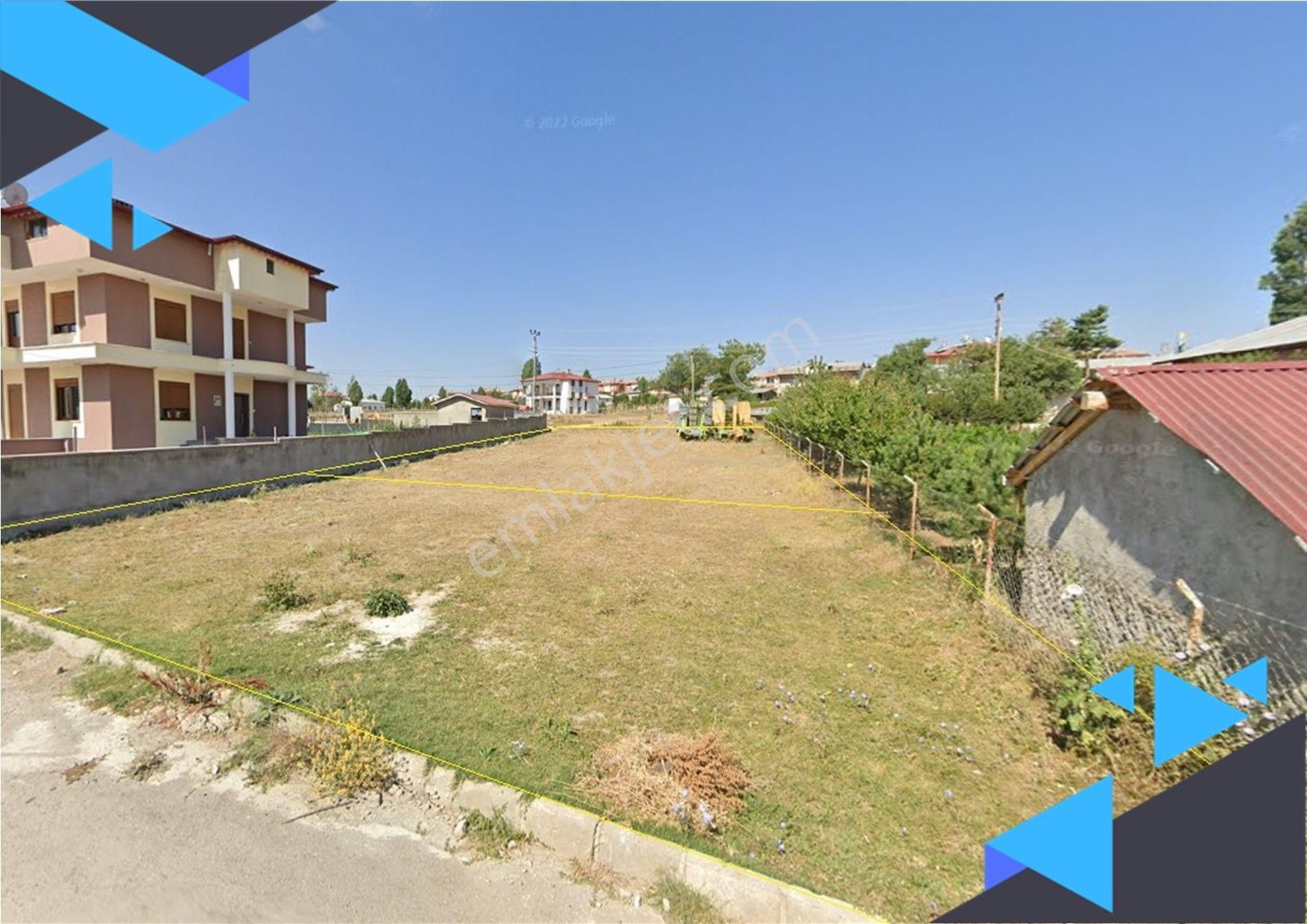 Bayburt Merkez Arpalı Bld. (Cumhuriyet) Satılık Konut İmarlı Arpalıda 2.5 Kat İmarlı 813 M² Satılık Müstakil Köşe Parsel Arsa