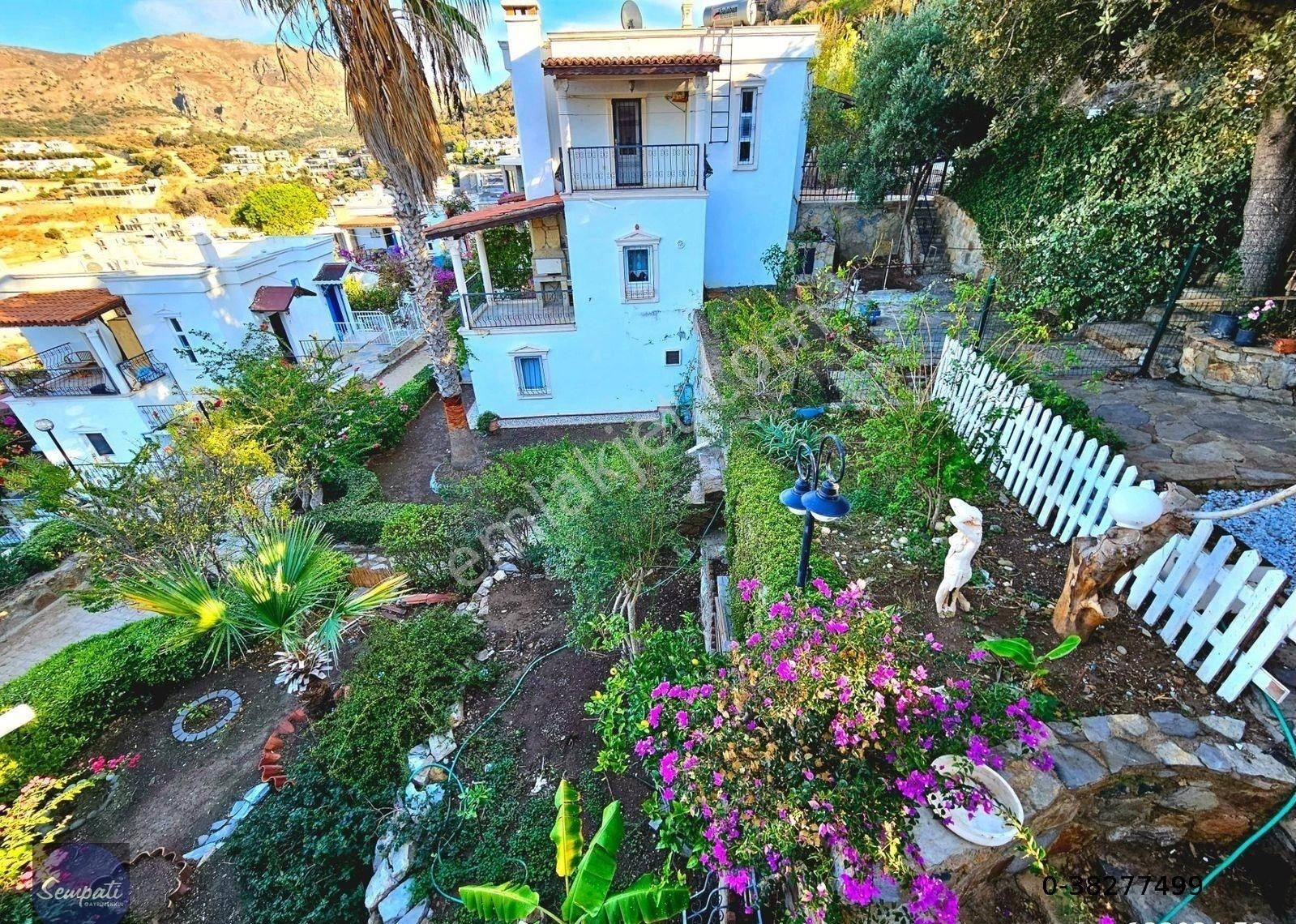 Gümüşlük'te Denize 400m Triplex 2+2 Geniş Bahçeli Müstakil Ev - Görsel 23