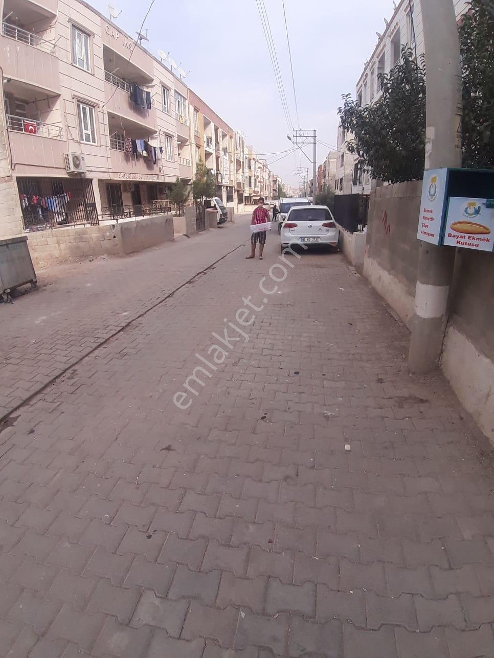 Akev Gayrimenkul'den Haliliye/ahmet Yesevi Mah. 2+1 Bahçeli Giriş Kat Satıık Daire - Görsel 11