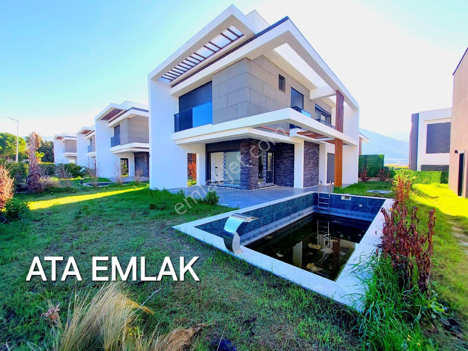 Kuşadası Güzelçamlı Satılık Villa Güzelçamlıda Özel Havuzlu Tek Müstakil 4+1 Bahçeli Sıfır Villa