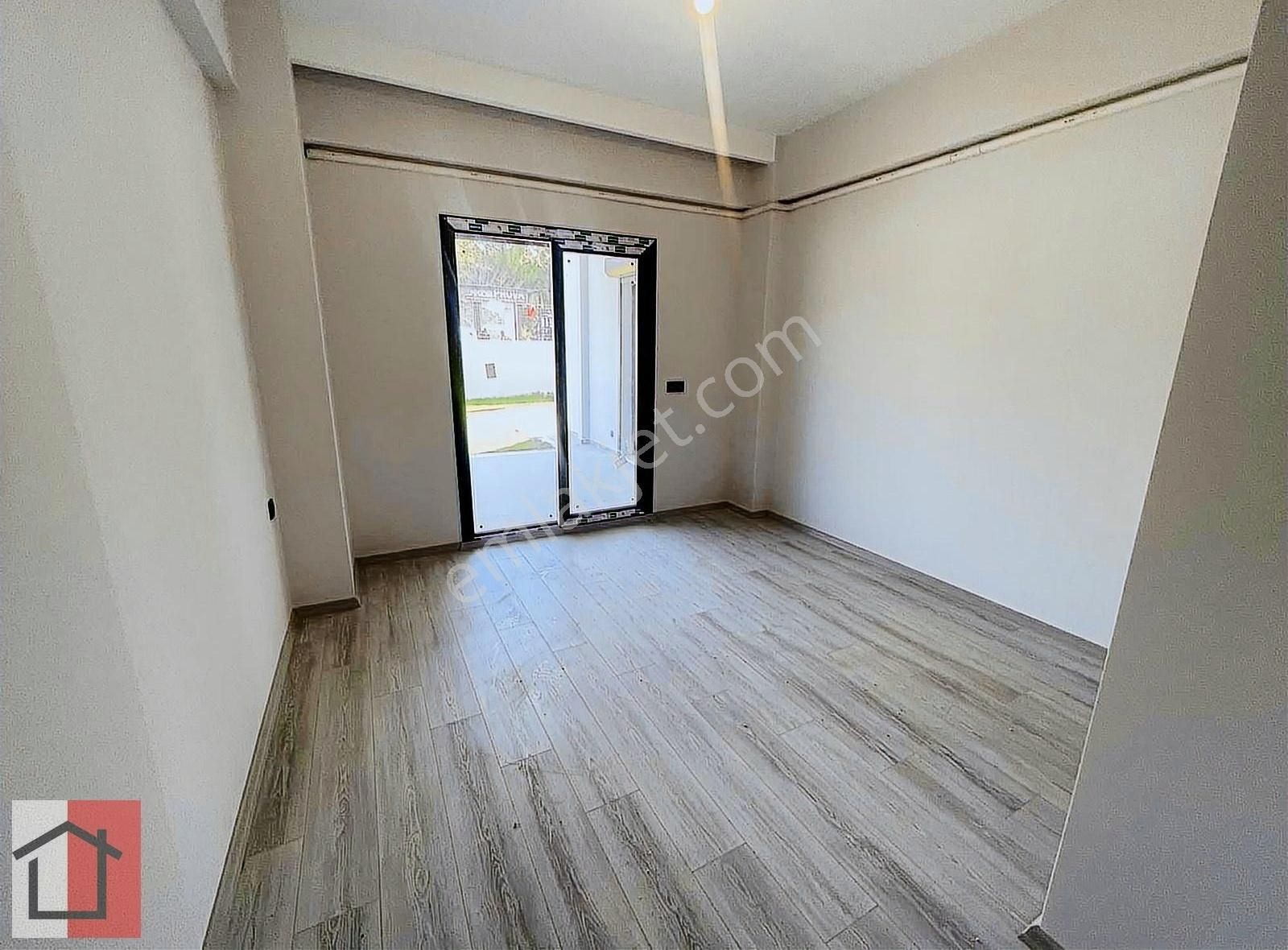 Kuşadasında Havuzlu Sitede Bahçesi Tapuya İşli Muhteşem Daire - Görsel 17