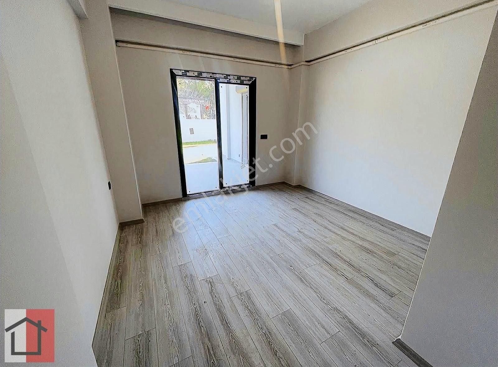 Kuşadasında Havuzlu Sitede Bahçesi Tapuya İşli Muhteşem Daire - Görsel 27