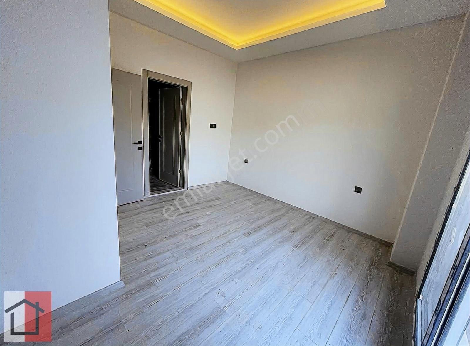Kuşadasında Havuzlu Sitede Bahçesi Tapuya İşli Muhteşem Daire - Görsel 23