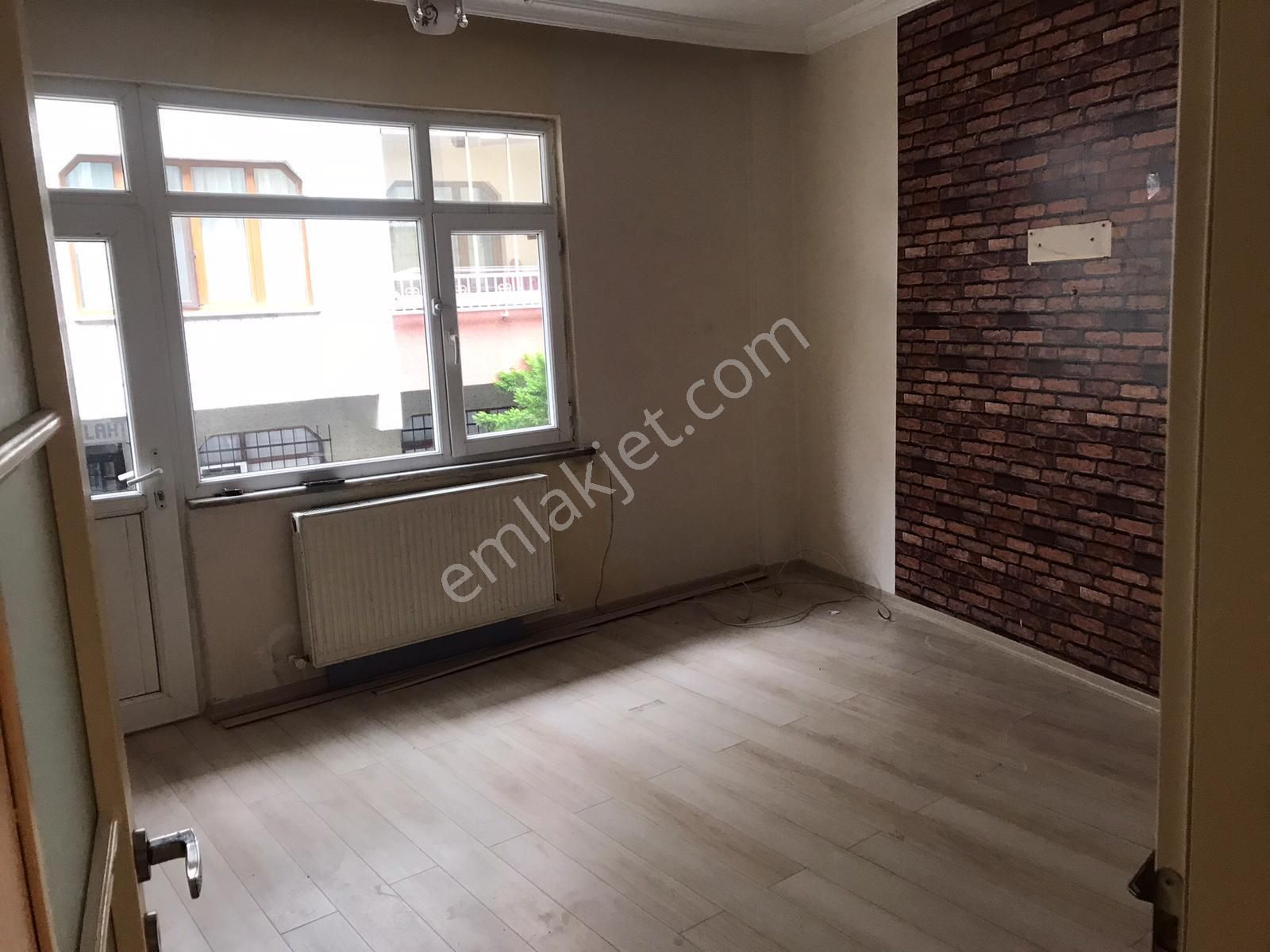 Gaziosmanpaşa Merkez Satılık Daire Gaziosmapaşa Havuzbaşında 1+1/70m2 / 1. Kat Satılık Daire