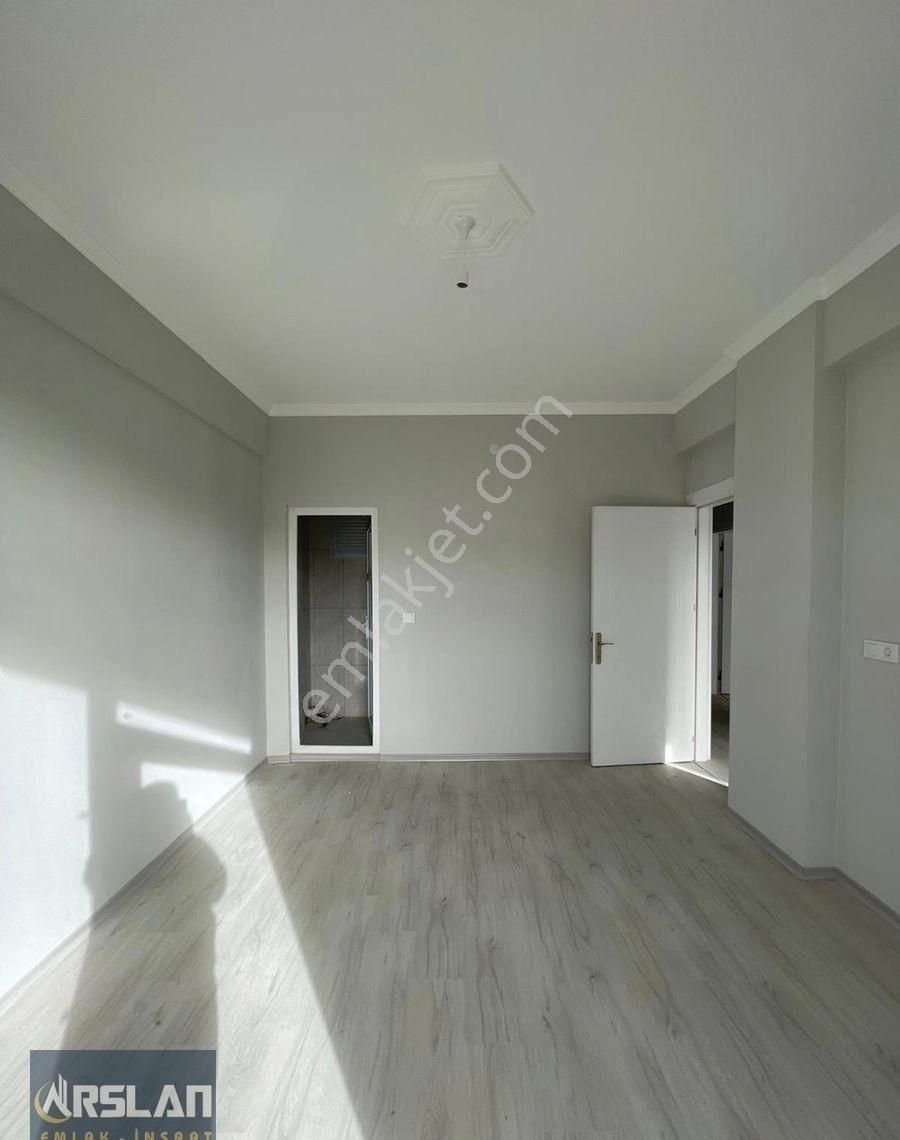 İnegöl Cerrah Mah'de, 3+1,140m2,4.kat,site İçi,satılık Daire - Görsel 6