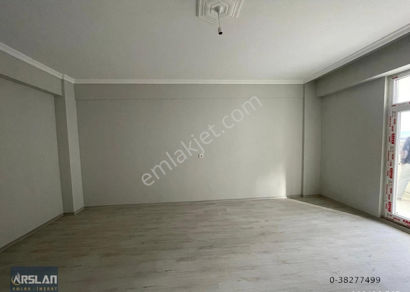 İnegöl Cerrah Mah'de, 3+1,140m2,4.kat,site İçi,satılık Daire - Görsel 2