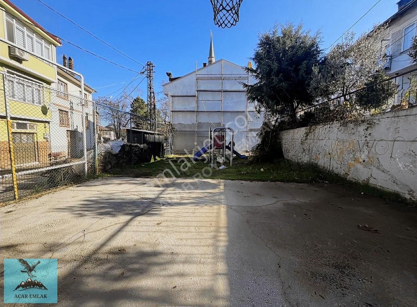 Orhangazi Gemiç Satılık Konut İmarlı Royal'den Orhangazi Gemıç Köy Meydanı İmarlı Satılık Arsa