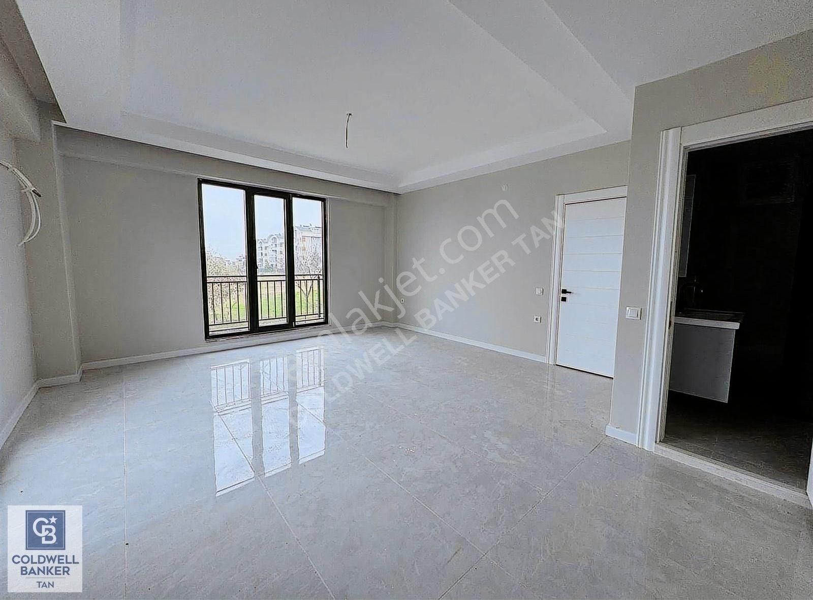 Başiskele Fatih Satılık Daire Cb Tan-yuvacık Fatih Mh Site İçi Satılık 4+1 240m² Bahçe Dubleks