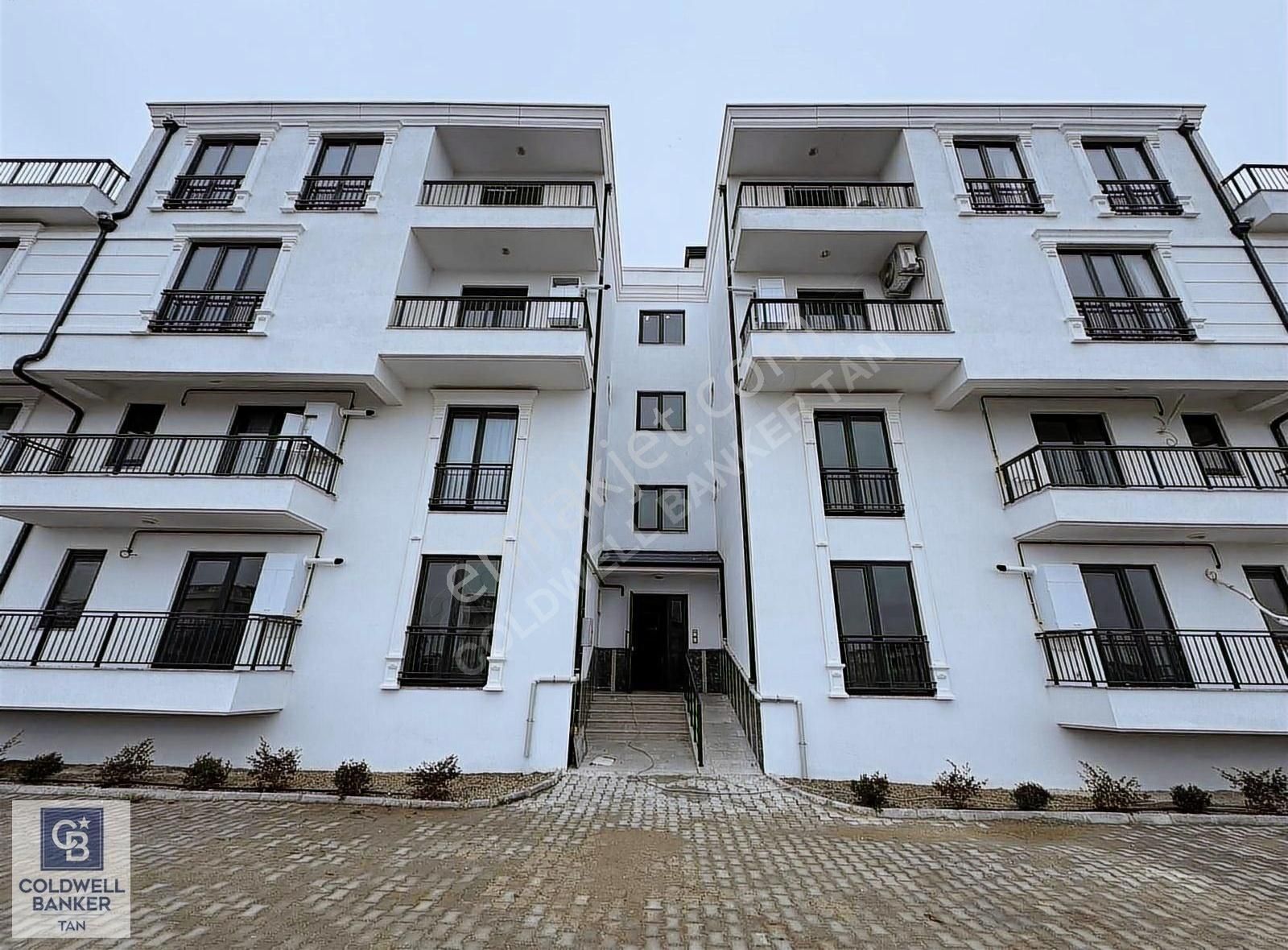 Başiskele Fatih Satılık Daire Cb Tan-yuvacık Fatih Mh Site İçi Satılık 3+1 165m² Arakat Daire