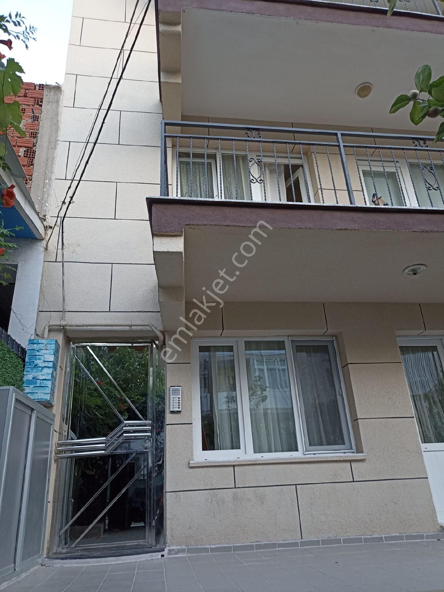 Bornova İnönü Satılık Daire Ferah Nezih Daire