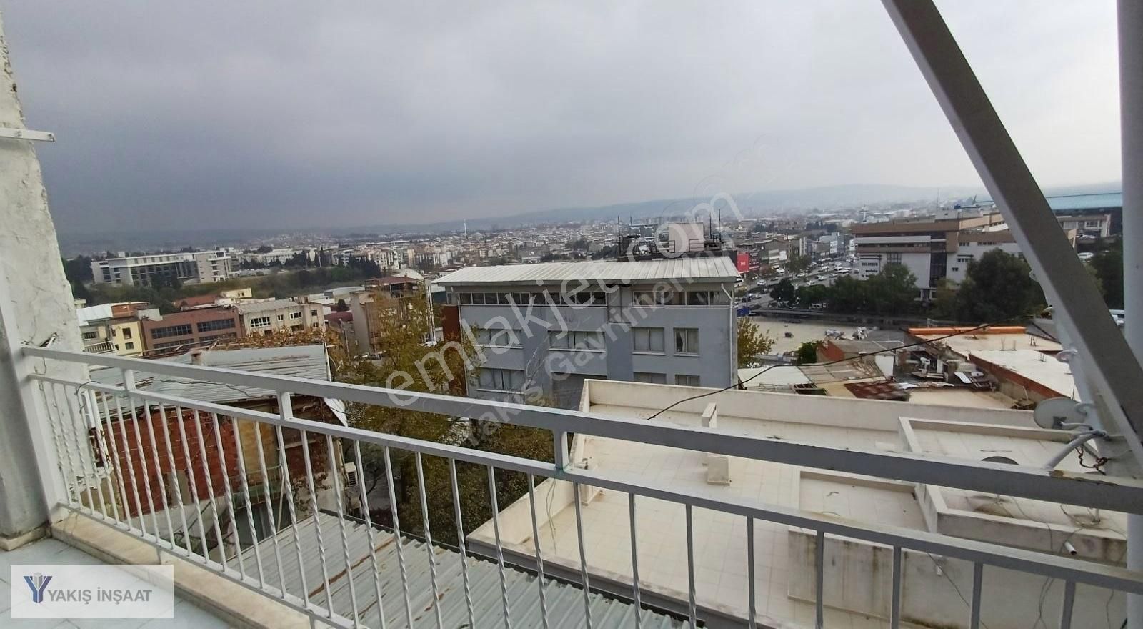 Karabağlar Cennetoğlu Kiralık Daire Anayol Yakını Eşyalı Kiralık Daire