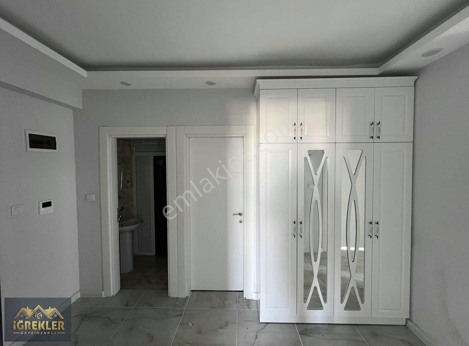 Karaköprü Doğukent Kiralık Daire İğrekler'den Kiralık 2+1 Lüks Ara Kat Manzaralı Daire!