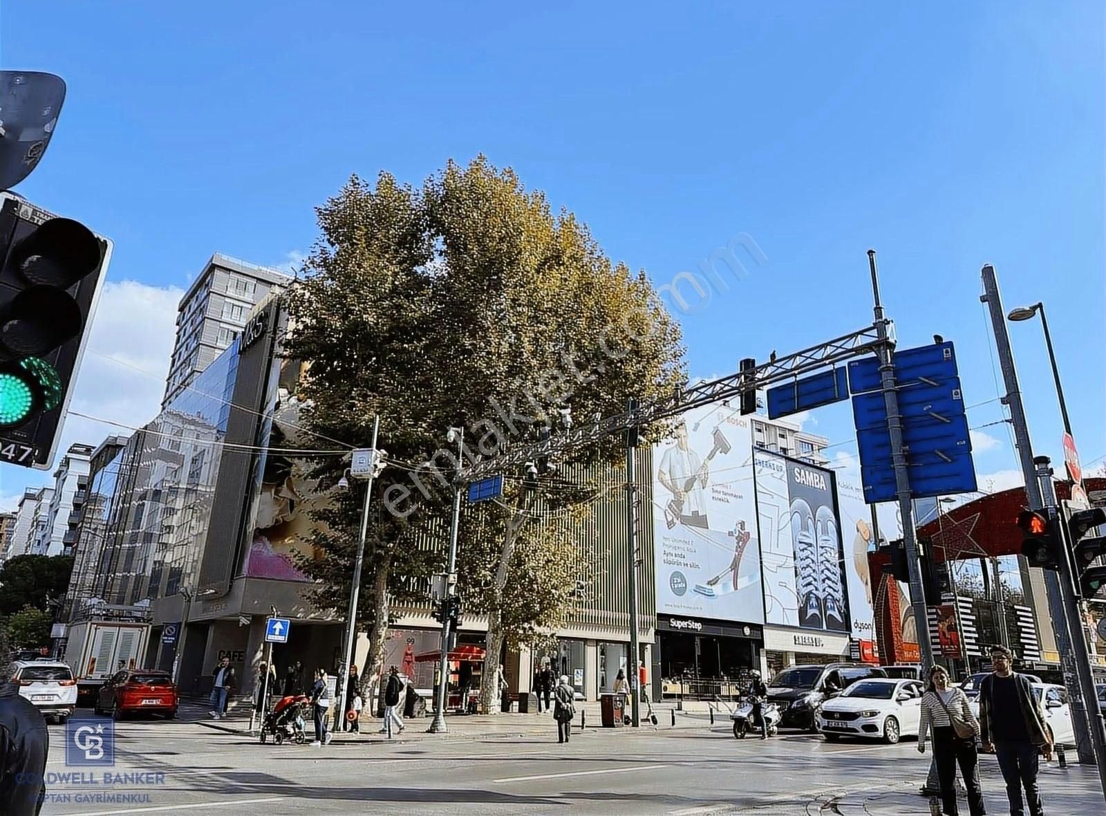 Kadıköy Suadiye Satılık Dükkan & Mağaza Şaşkınbakkal'da Lüks Ve Merkezi Konumda Ön Kullanımlı Dükkan