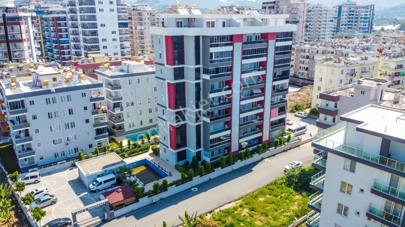 Alanya Mahmutlar Satılık Daire Alanya Mahmutlar'da Satılık 3+1 Ayrı Mutfak Daire -mobilyalı-denize Çok Yakın