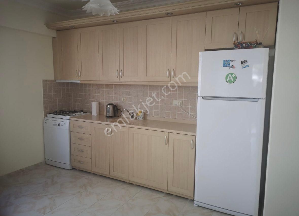 Karadeniz Sitesi Eşyalı Daire (denize Sıfır) - Görsel 7