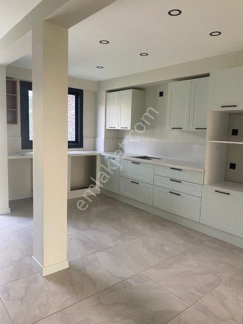 Foçada Site İçinde Özel Tasarım 2+1 Satılık Müstakil Villa - Görsel 11