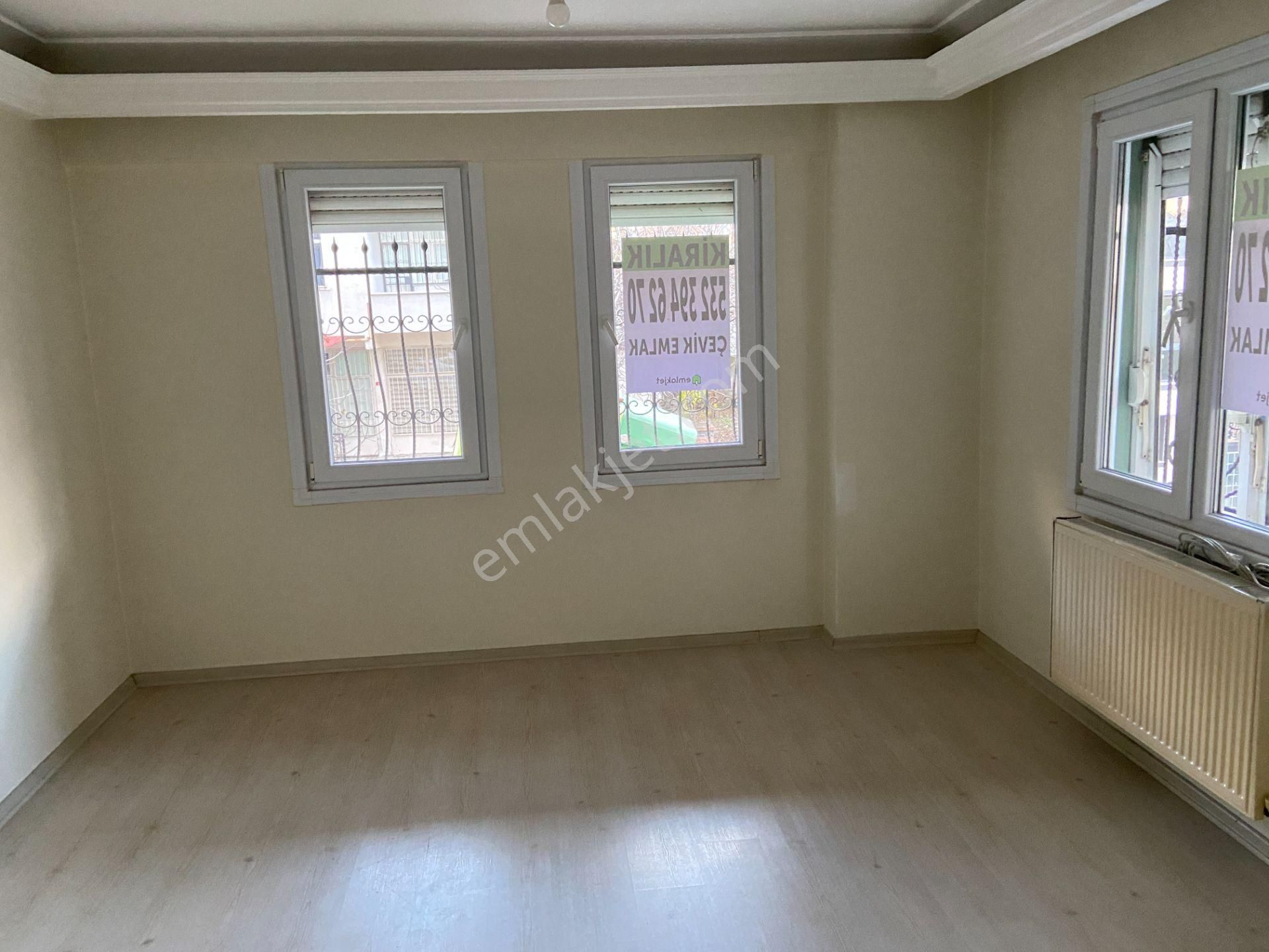 Ataşehir İçerenköy Kiralık Daire Çevik 'ten İçerenköyde Kiralık Temiz 3+1 Daire.